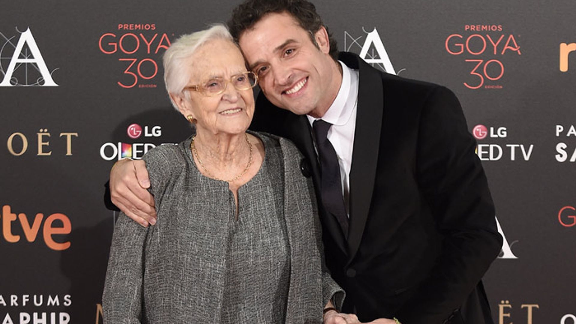 El emotivo discurso de Daniel Guzmán: 'Eres mi estrella, abuela'