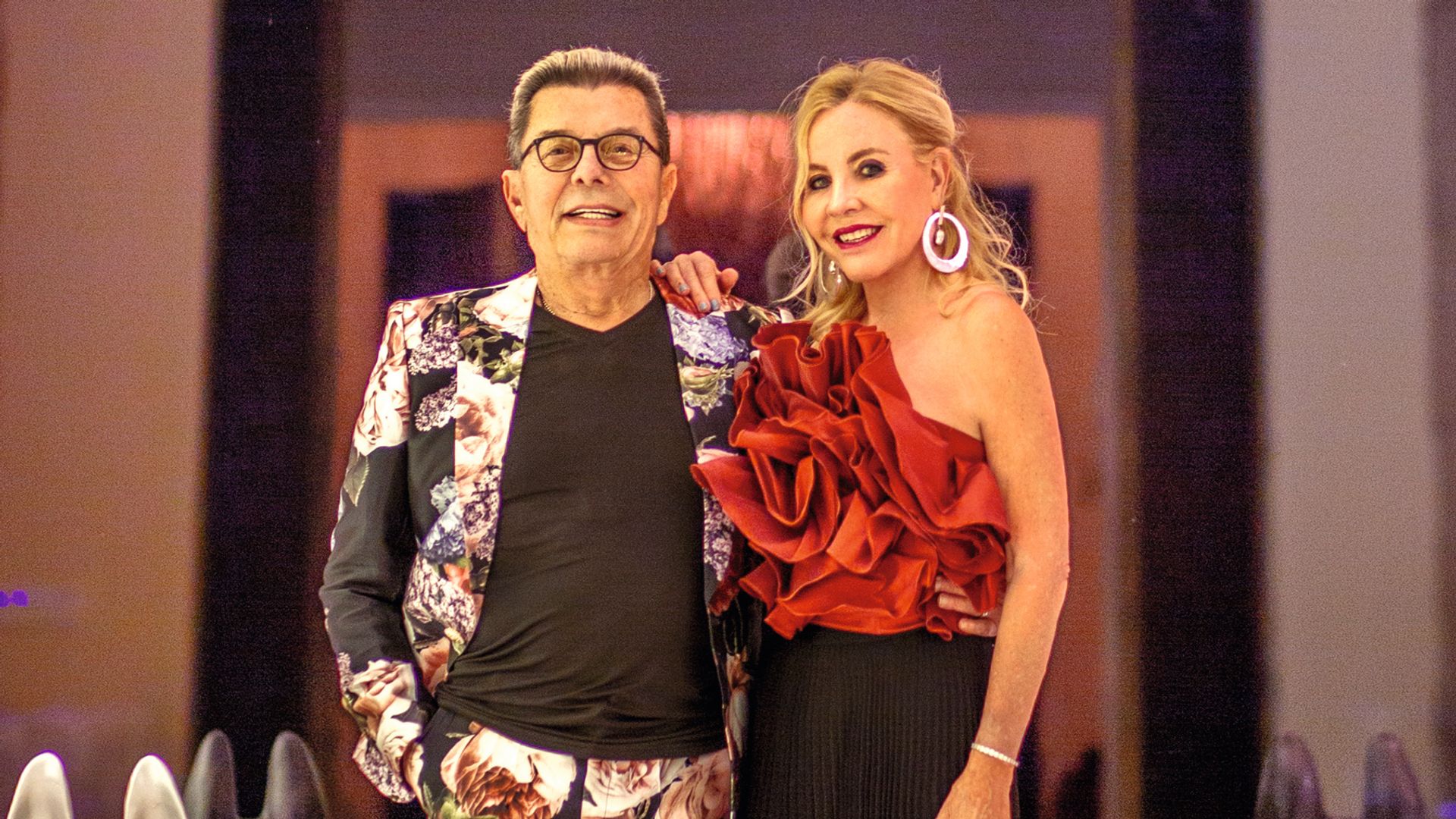 Ernesto y Gabriela Coppel en su casa de Los Cabos