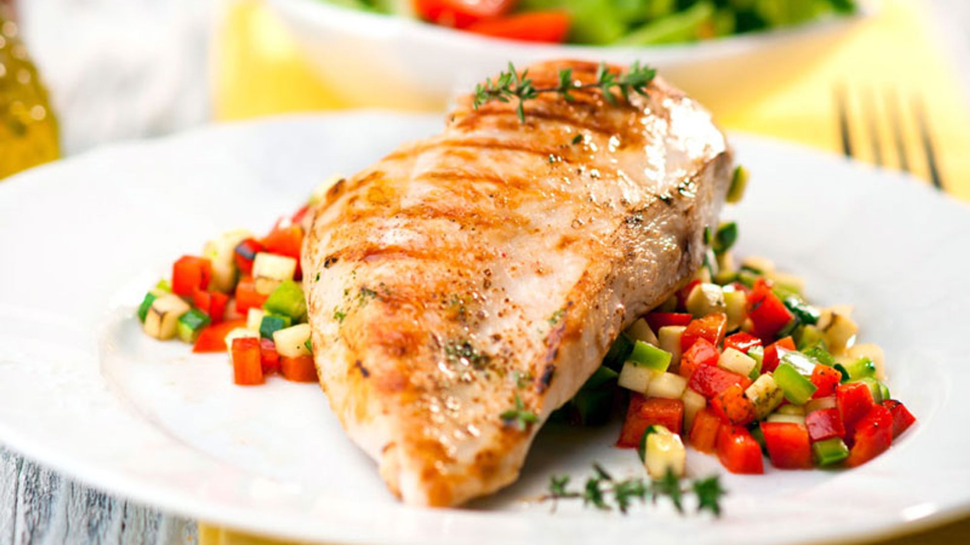 Pechuga de pollo con tumbet mallorquín