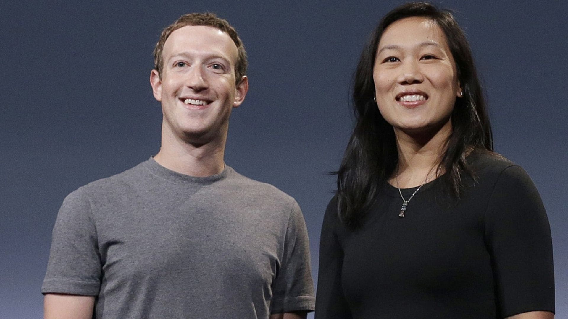 Un yate de lujo y un proyecto secreto en Hawai: los impresionantes 'regalos' que se ha hecho Mark Zuckerberg
