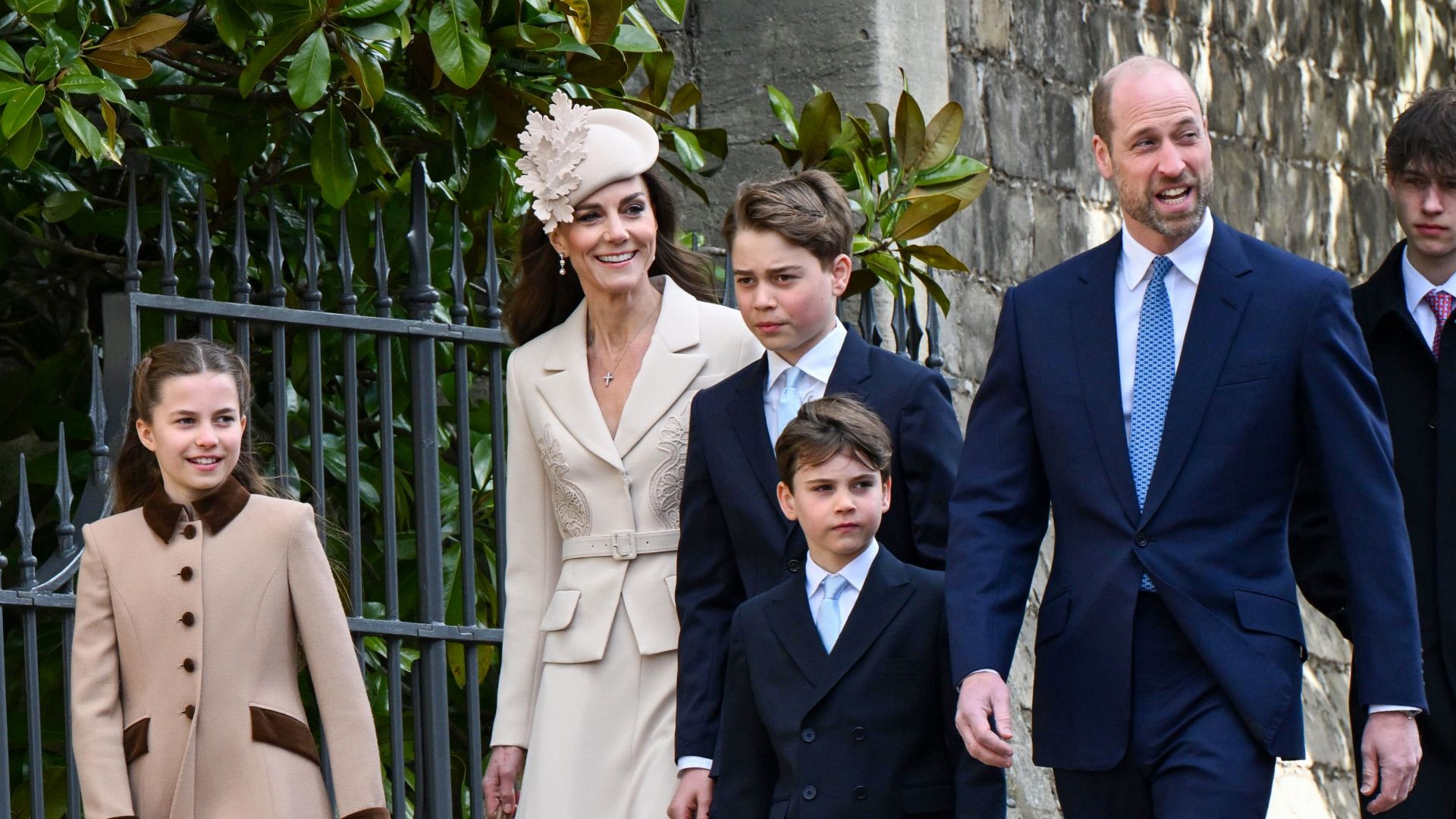 Los príncipes de Gales y sus hijos protagonizan la misa del Domingo de Pascua, marcada por grandes ausencias