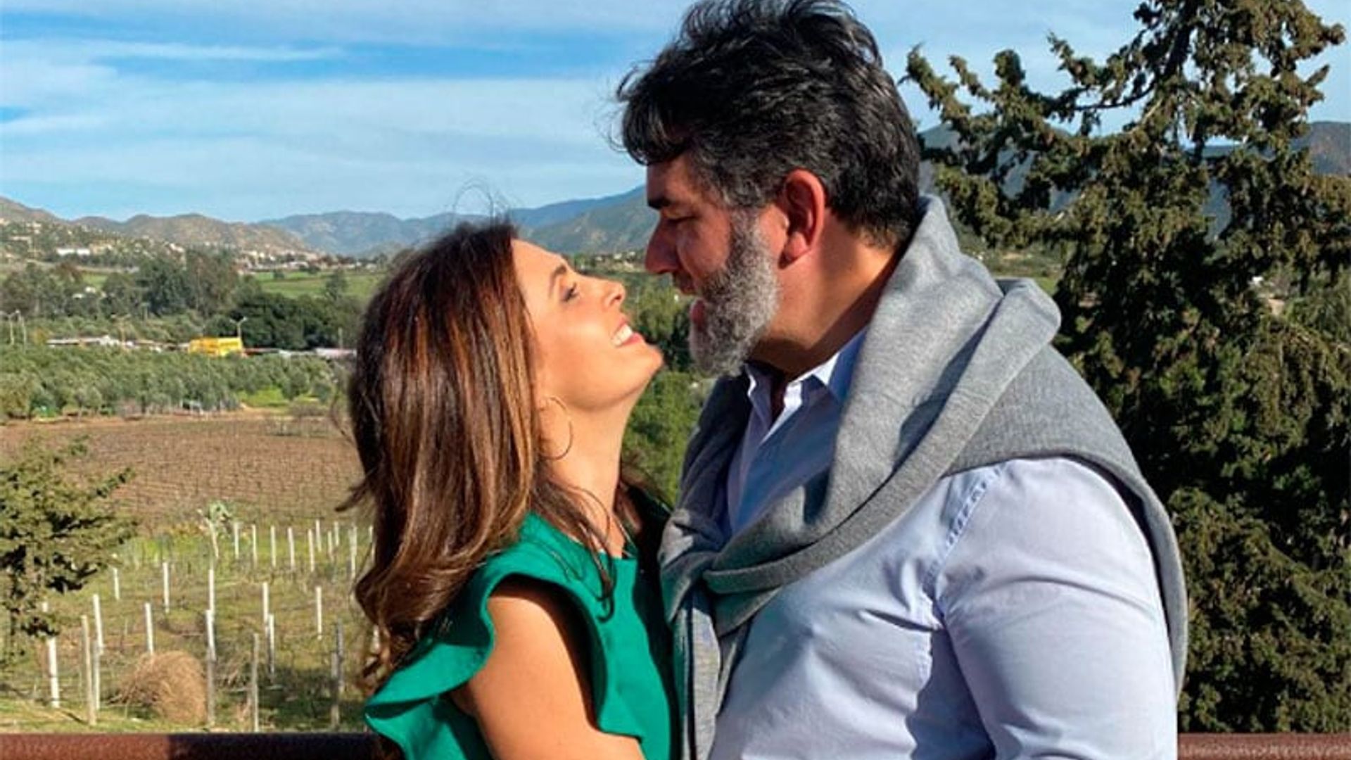 Más guapa que nunca y acompañada de su familia, Mayrín Villanueva celebra su cumpleaños más especial