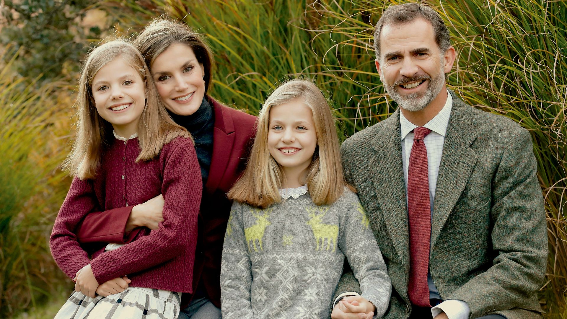 Leonor y Sofía como protagonistas y momentos claves del reinado: los mensajes detrás de las felicitaciones de Felipe y Letizia