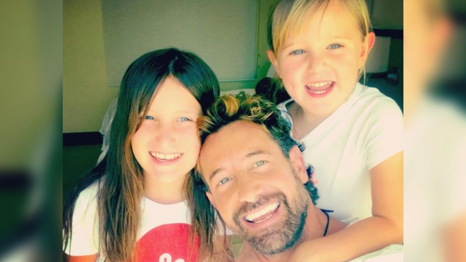 Gabriel Soto disfruta de unas vacaciones por la Riviera Maya, en compañía de sus hijas