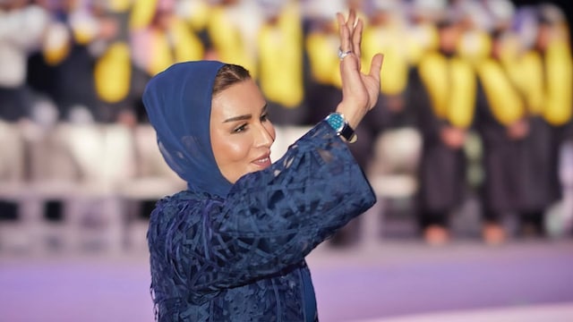 La jaquesa Moza bint Nasser