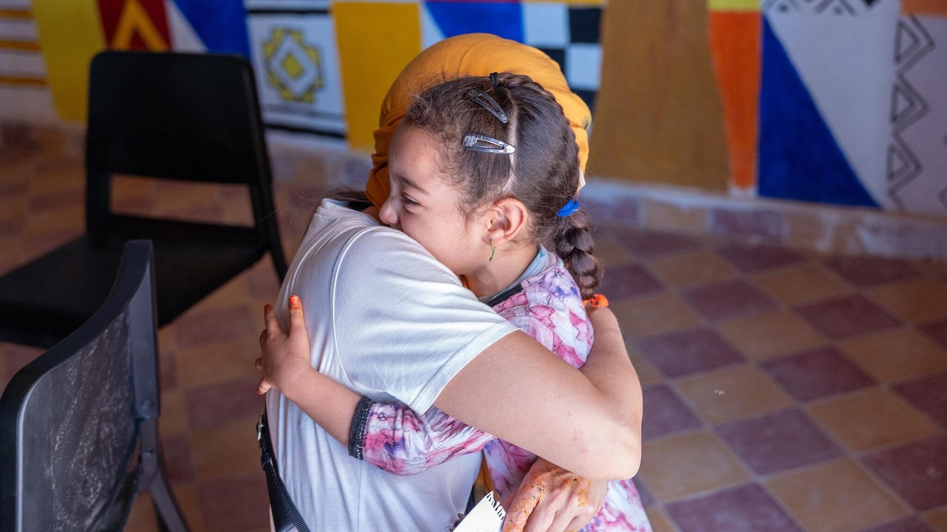 Vivir la solidaridad en familia: así les ayuda a ser empáticos