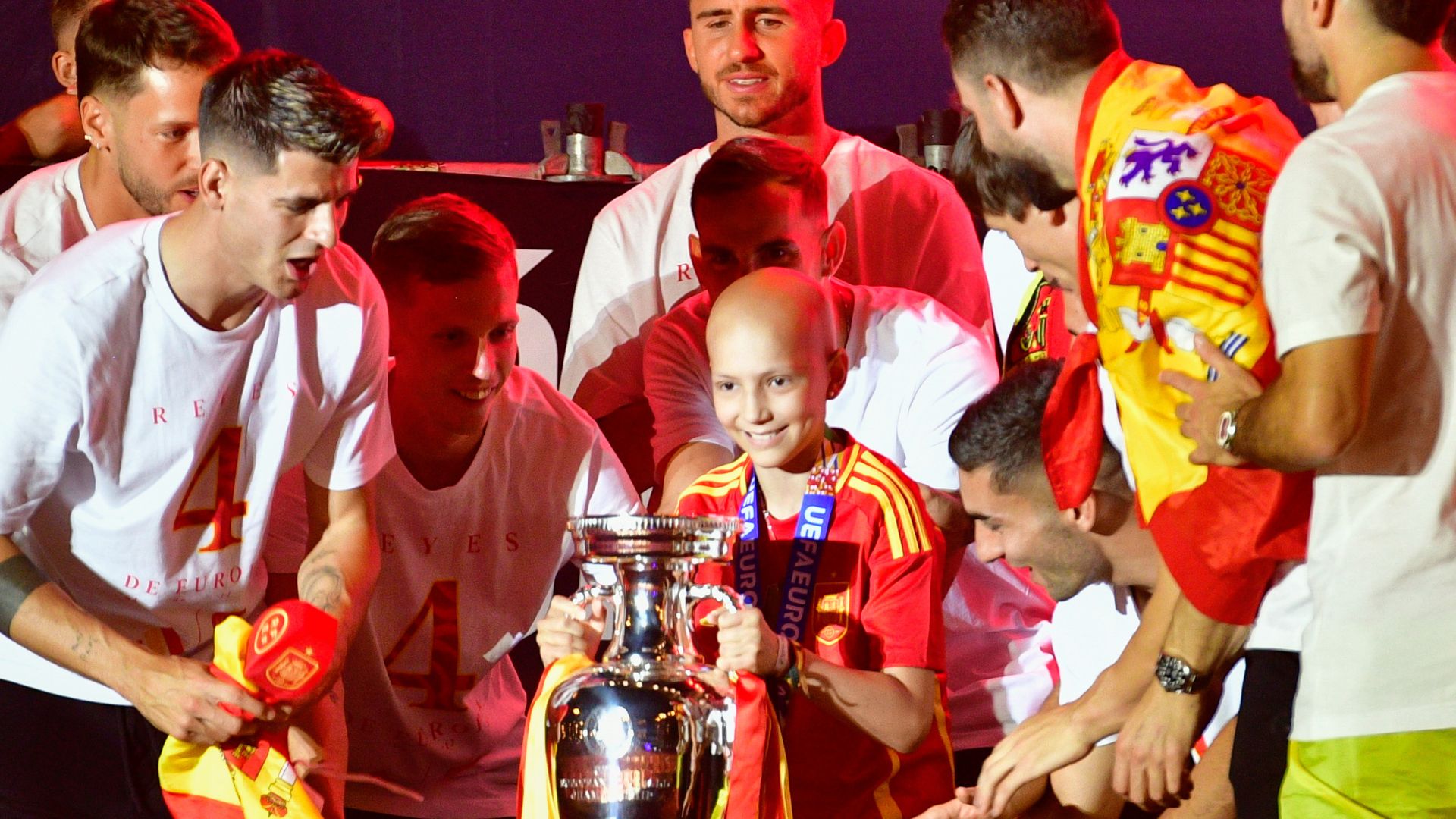 Muere a los 13 años María Caamaño, la 'princesa futbolera' que luchó contra el sarcoma de Ewing: "Comienza tu legado"