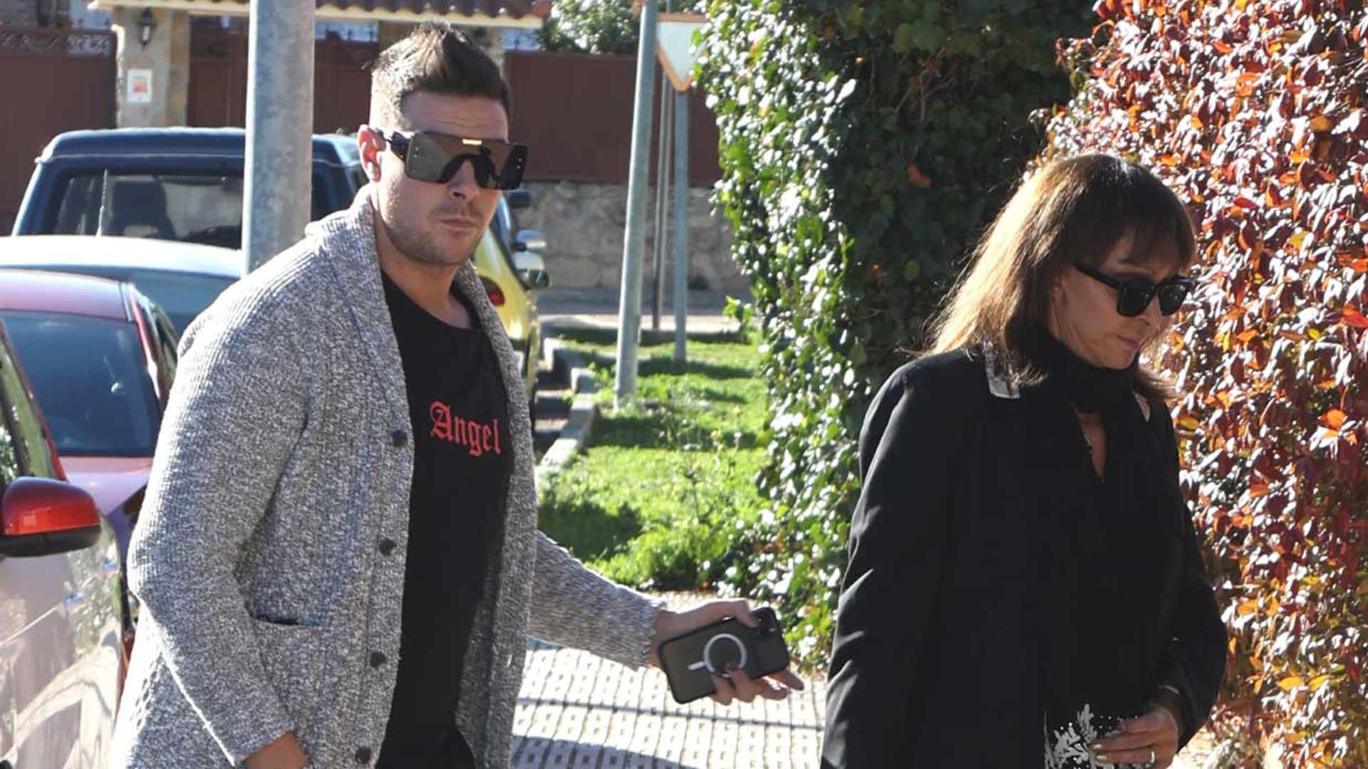 Jacobo Ostos, denunciado por sus vecinos por alquilar su casa para celebrar fiestas