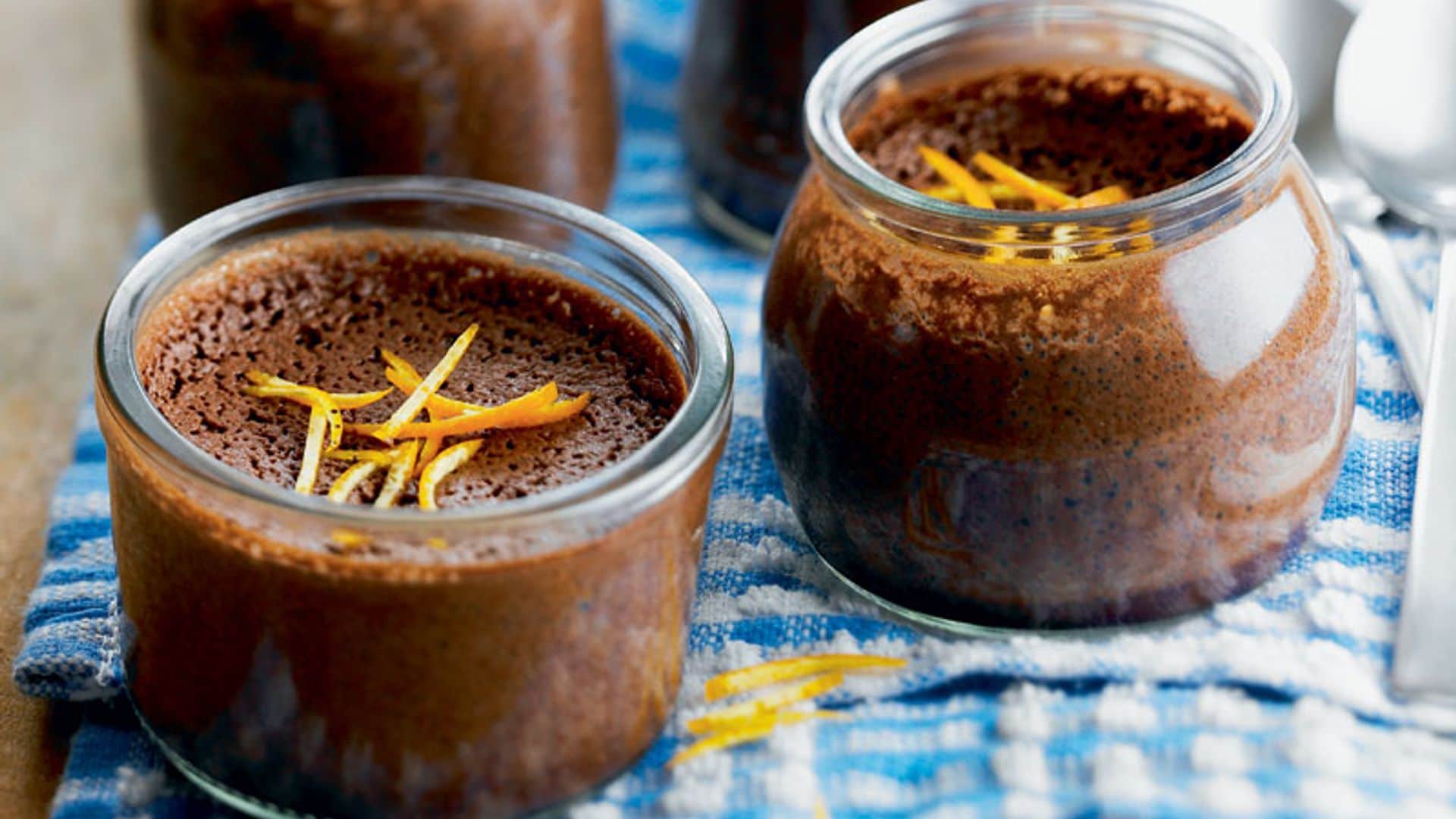 'Mousse' de chocolate con naranja confitada