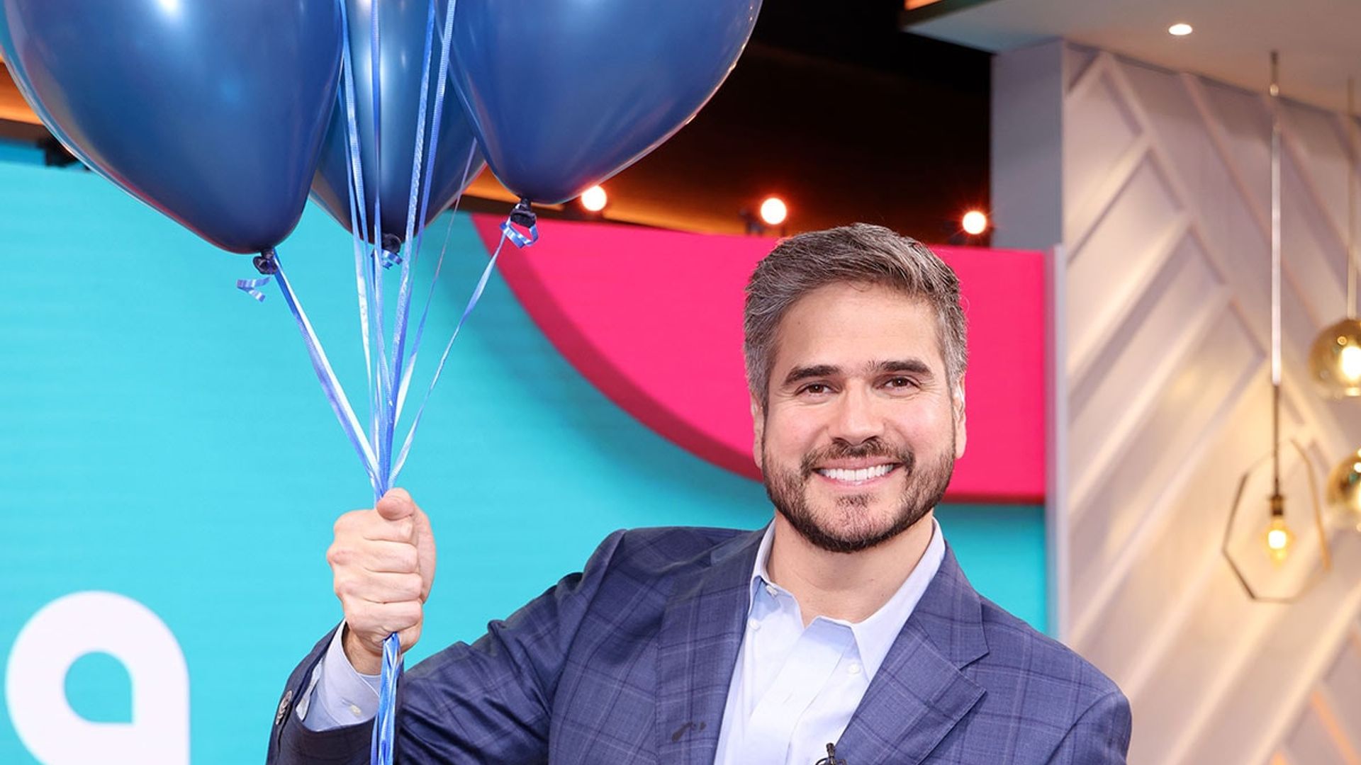Daniel Arenas y su emocionante reacción ante la sorpresa que recibió desde Colombia