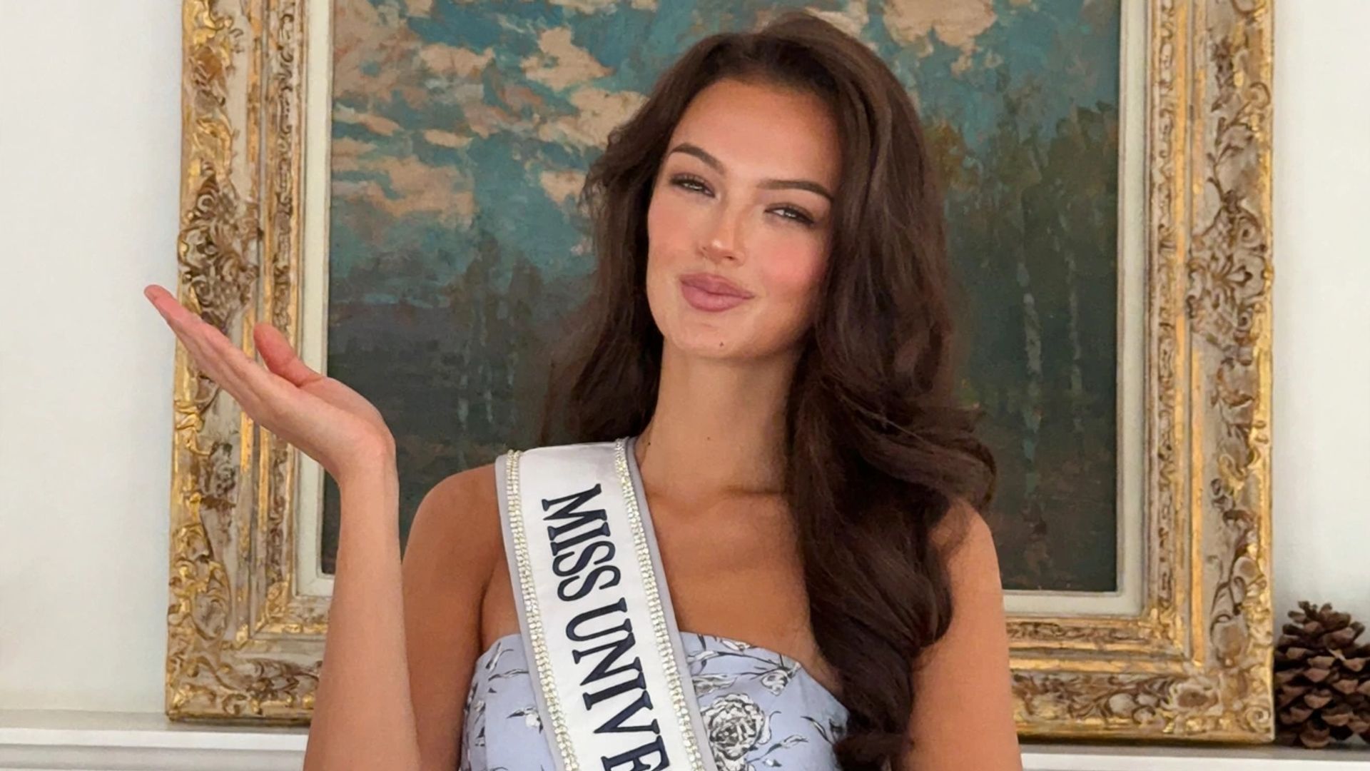 Miss Universe República Checa renuncia a su título y no viajará a la final en Puerto rico