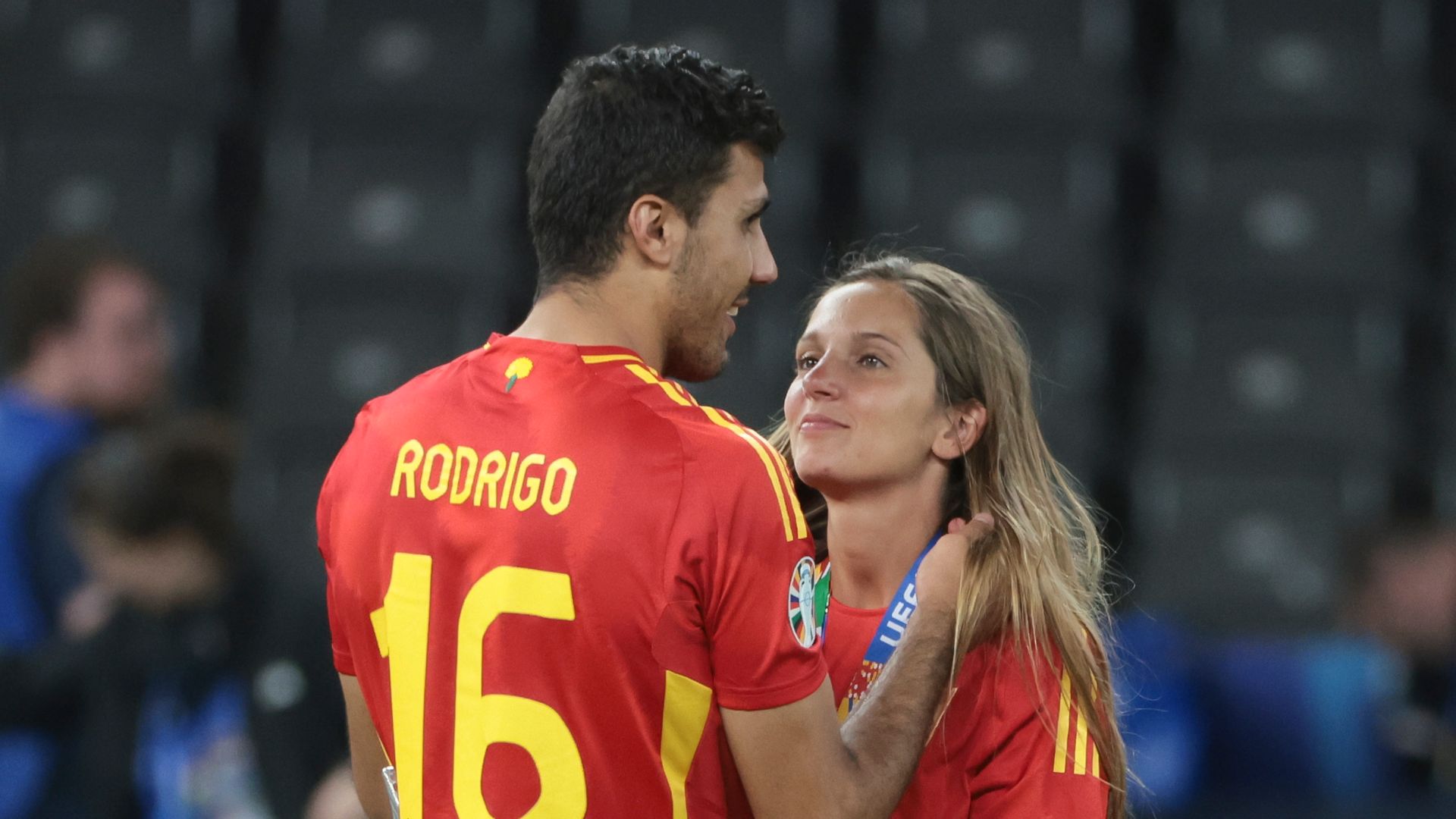 La frase con la que Rodri intentó conquistar a su novia, la cirujana Laura Iglesias: "Novata, recógeme la bandeja"