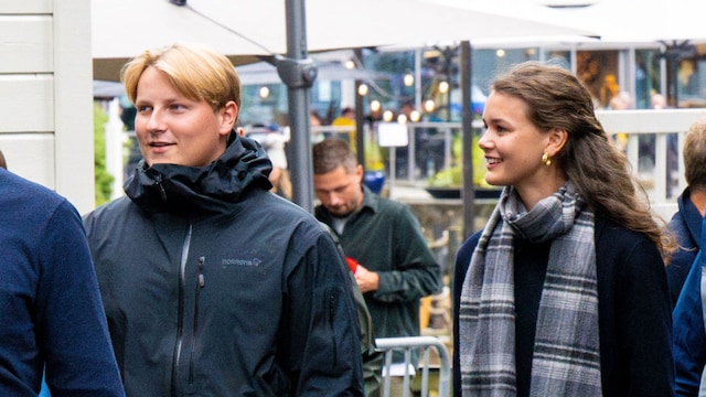 Sverre Magnus y su novia