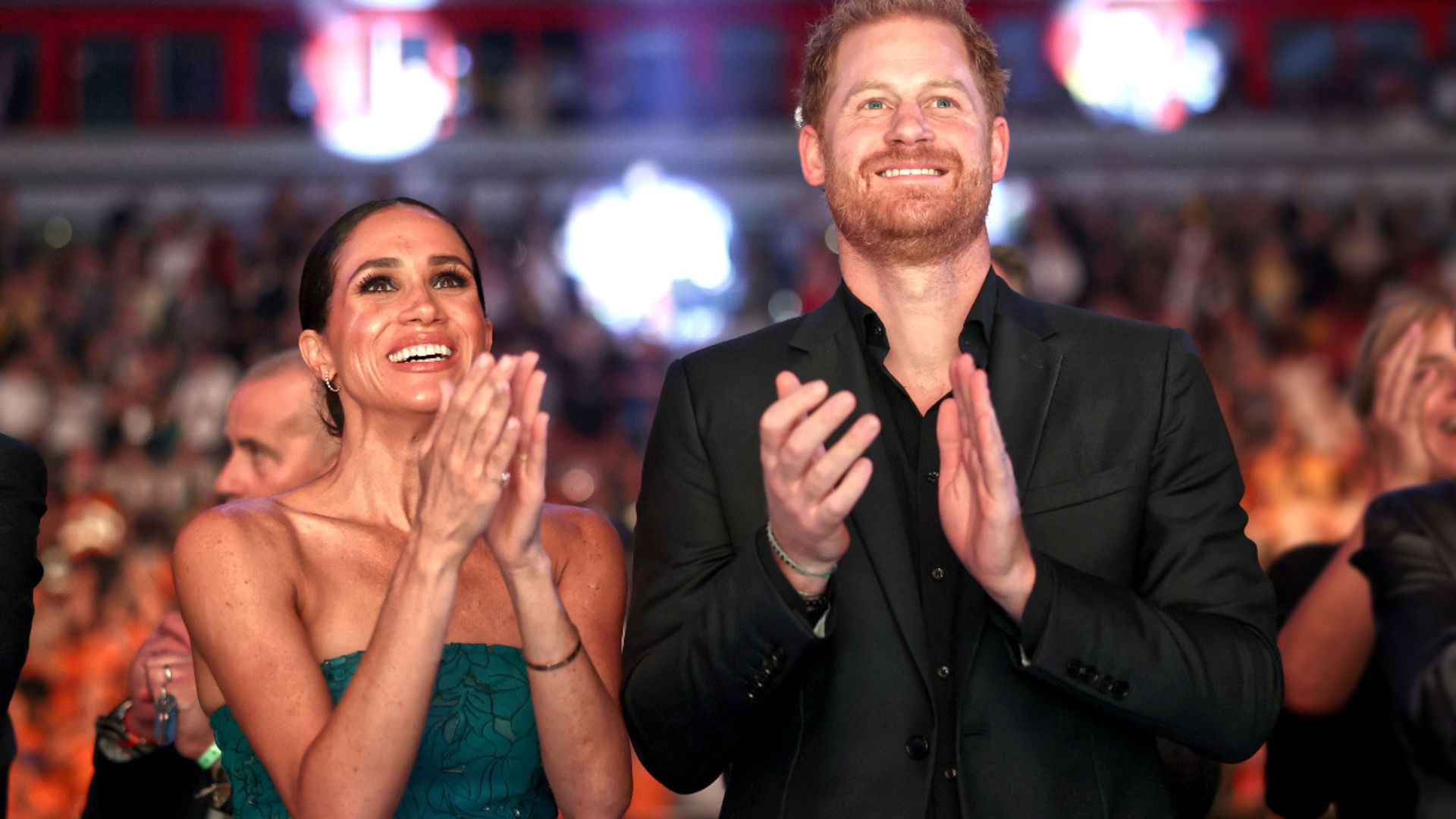 El príncipe Harry y Meghan Markle hacen balance de su 2023 con imágenes nunca vistas