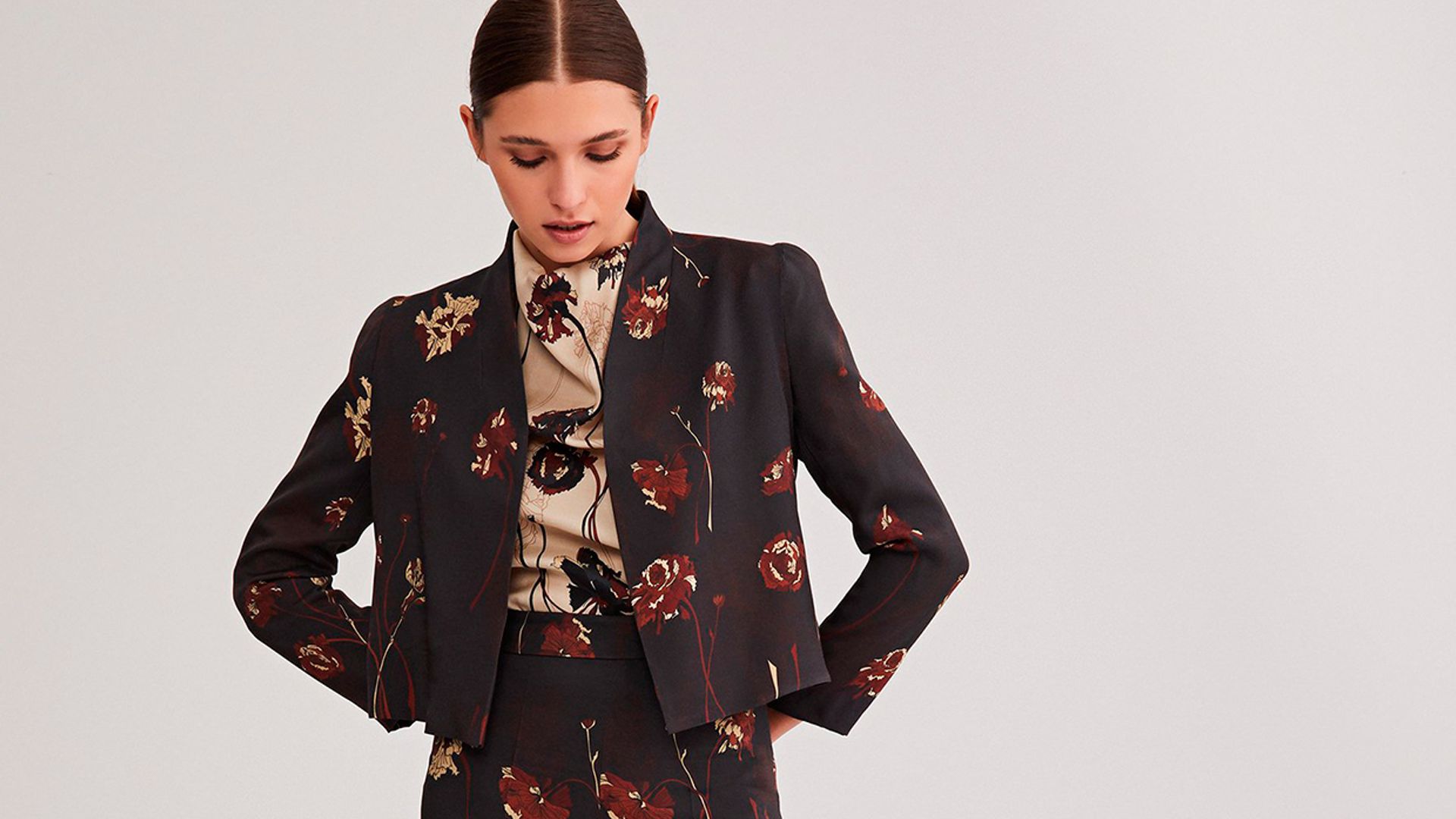 ¡Todo en uno! Looks de invitada que también son perfectos para Navidad