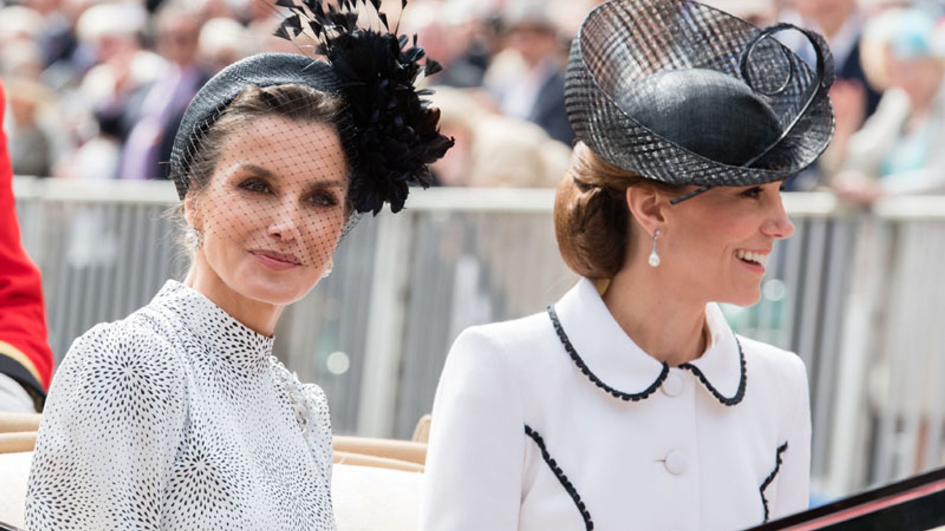 La prensa británica se rinde al último look de doña Letizia
