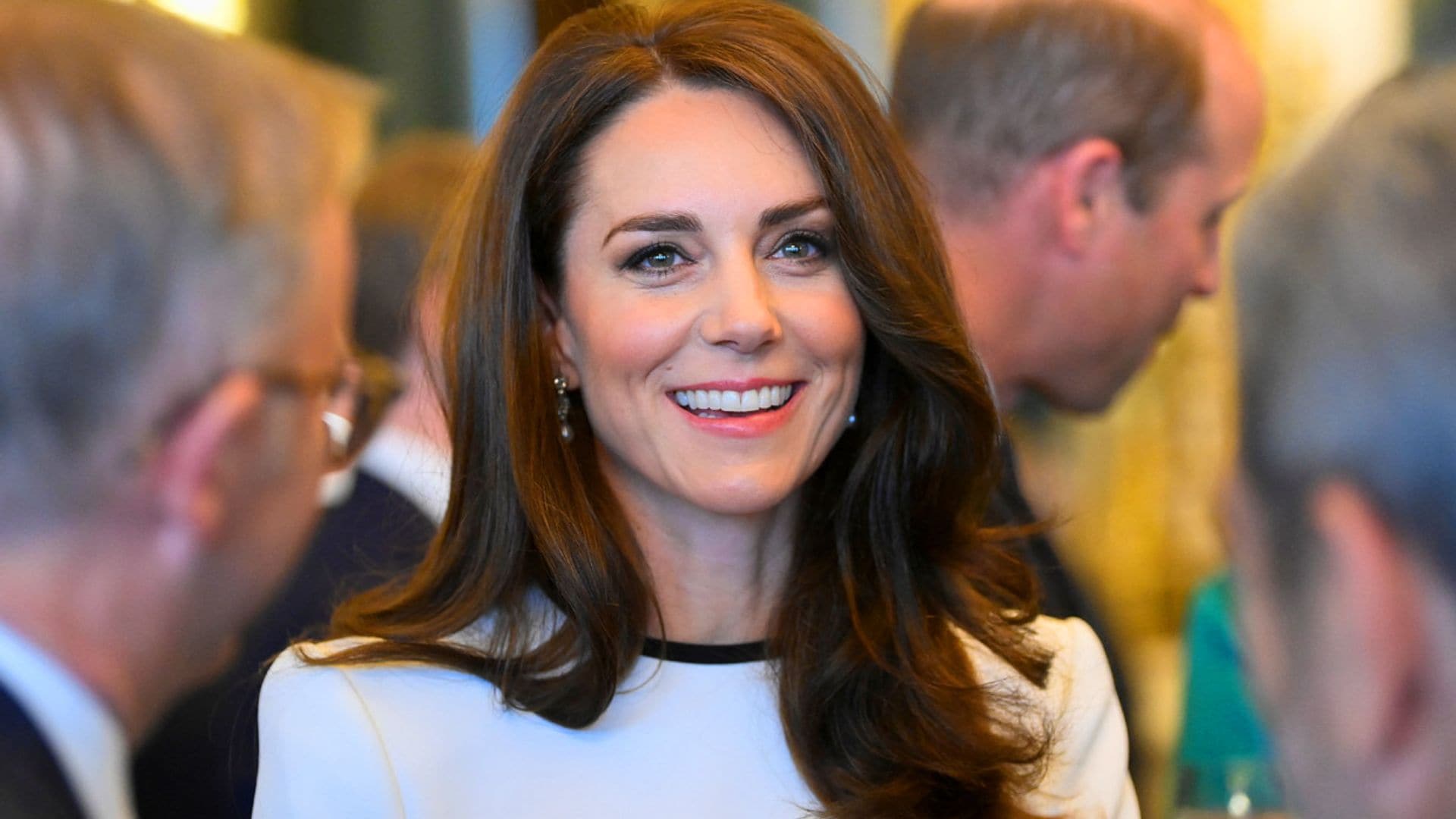 La princesa de Gales conecta con Meghan Markle a través de sus zapatos 'Bow Tie'