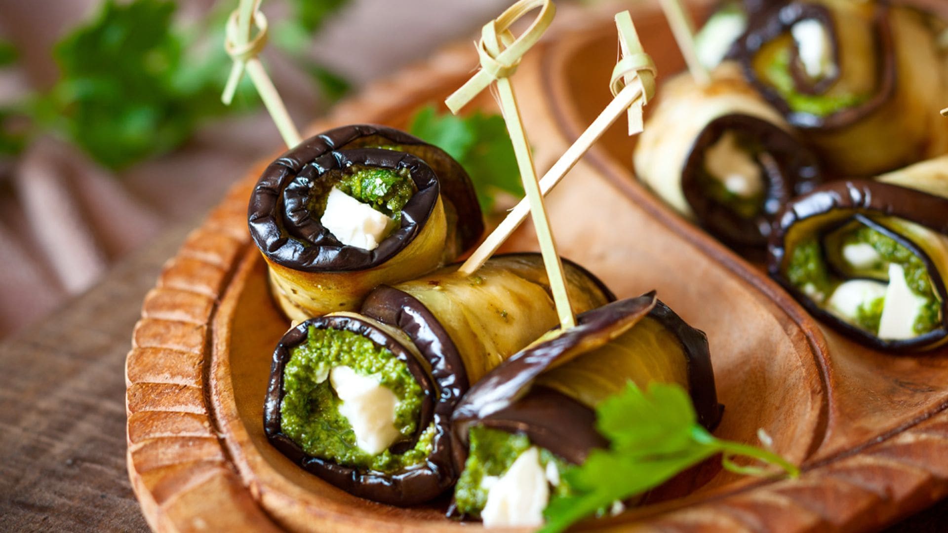 Rollitos de berenjena con pesto