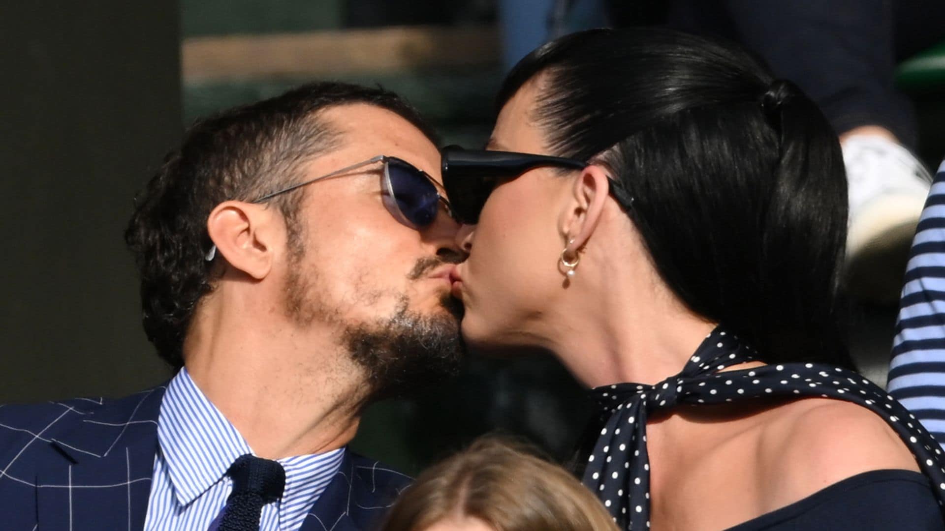 Orlando Bloom y Katy Perry, torneo de besos en Wimbledon