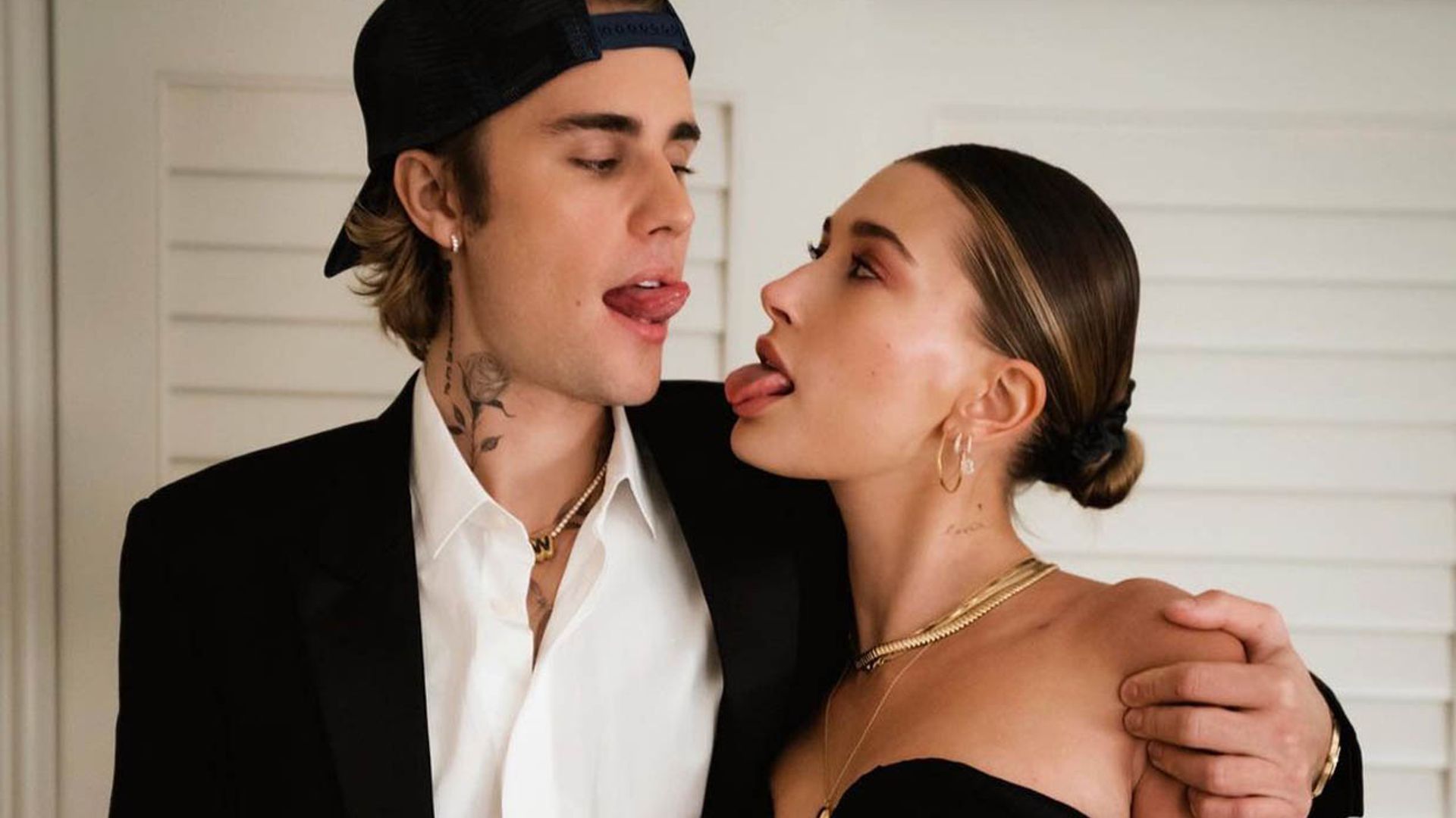 Justin Bieber convierte a Hailey en la nueva protagonista de su videoclip más polémico