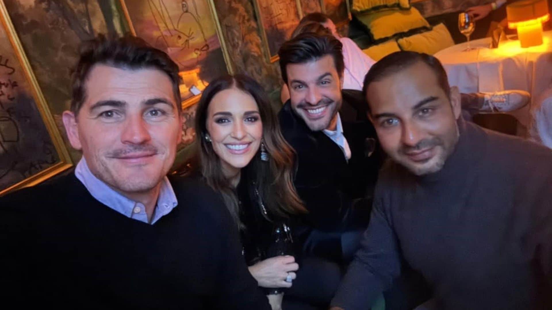 Iker Casillas, de cena con amigos