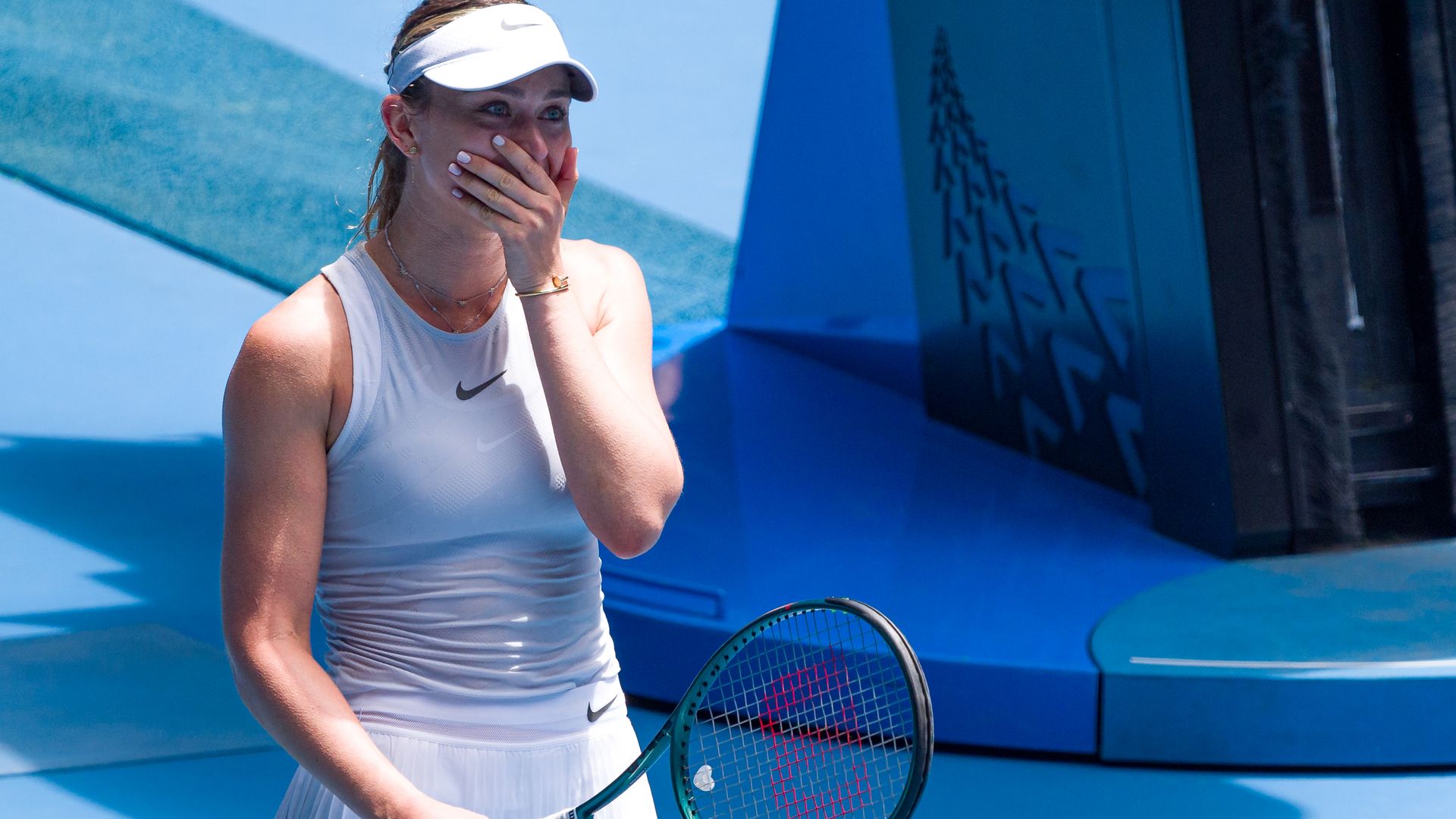 La historia de superación de Paula Badosa: de pensar en la retirada a brillar en el Open de Australia  junto a Tsitsipás