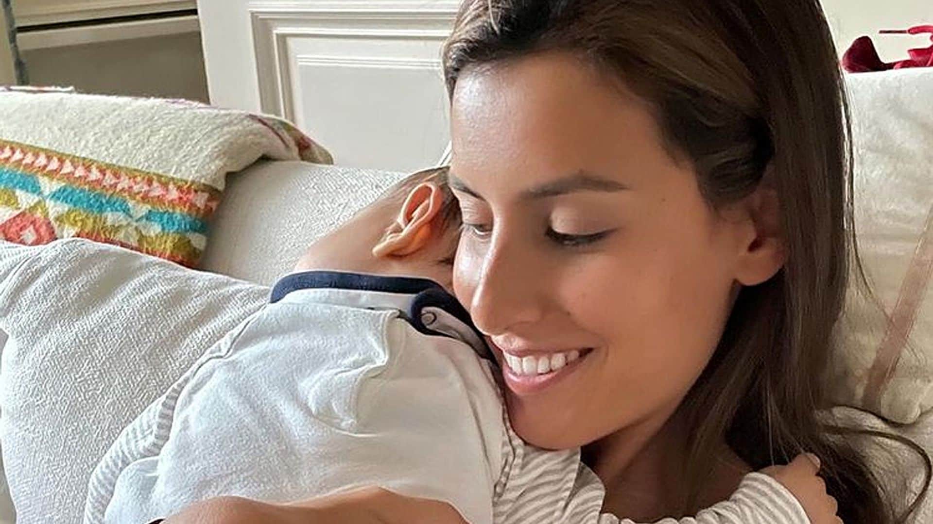 Mateo, hijo de Ana Boyer y Fernando Verdasco, cumple 8 meses en Nueva York con su hermano como mejor guía