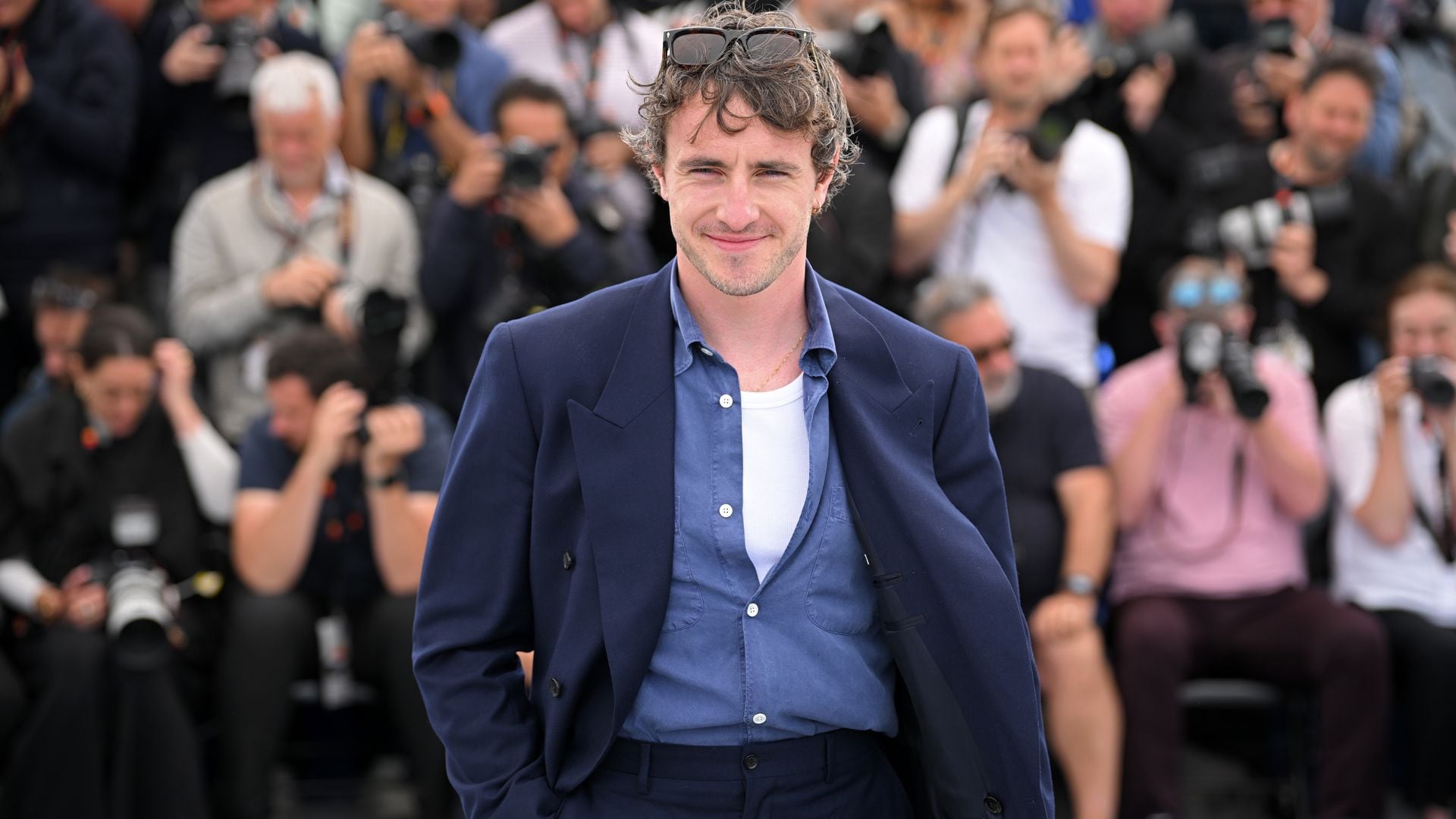 Pedro Pascal y Paul Mescal recrean la icónica foto de Harrison Ford en Cannes