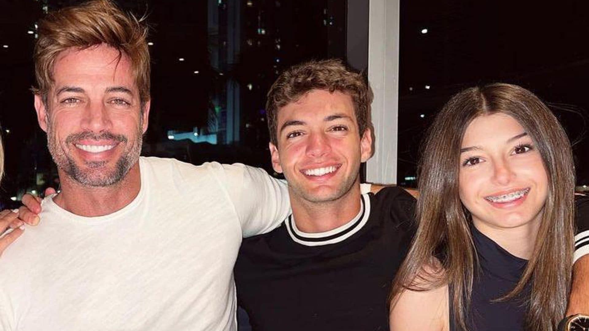 William Levy, cobijado por el cariño de sus hijos Christopher y Kailey en un día especial