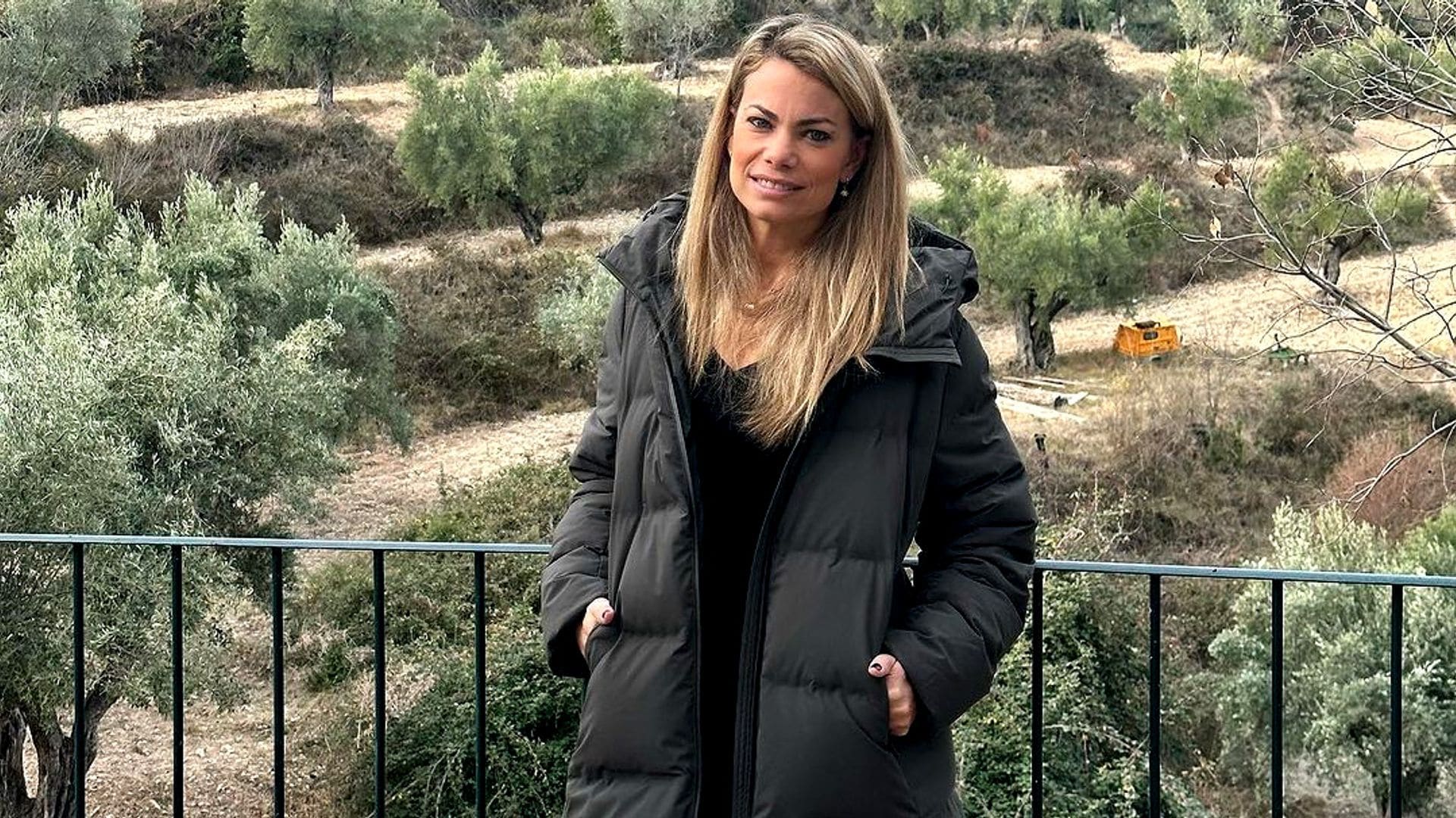 Carla Goyanes vuelve poco a poco a la normalidad tras la muerte de su hermana y de su padre
