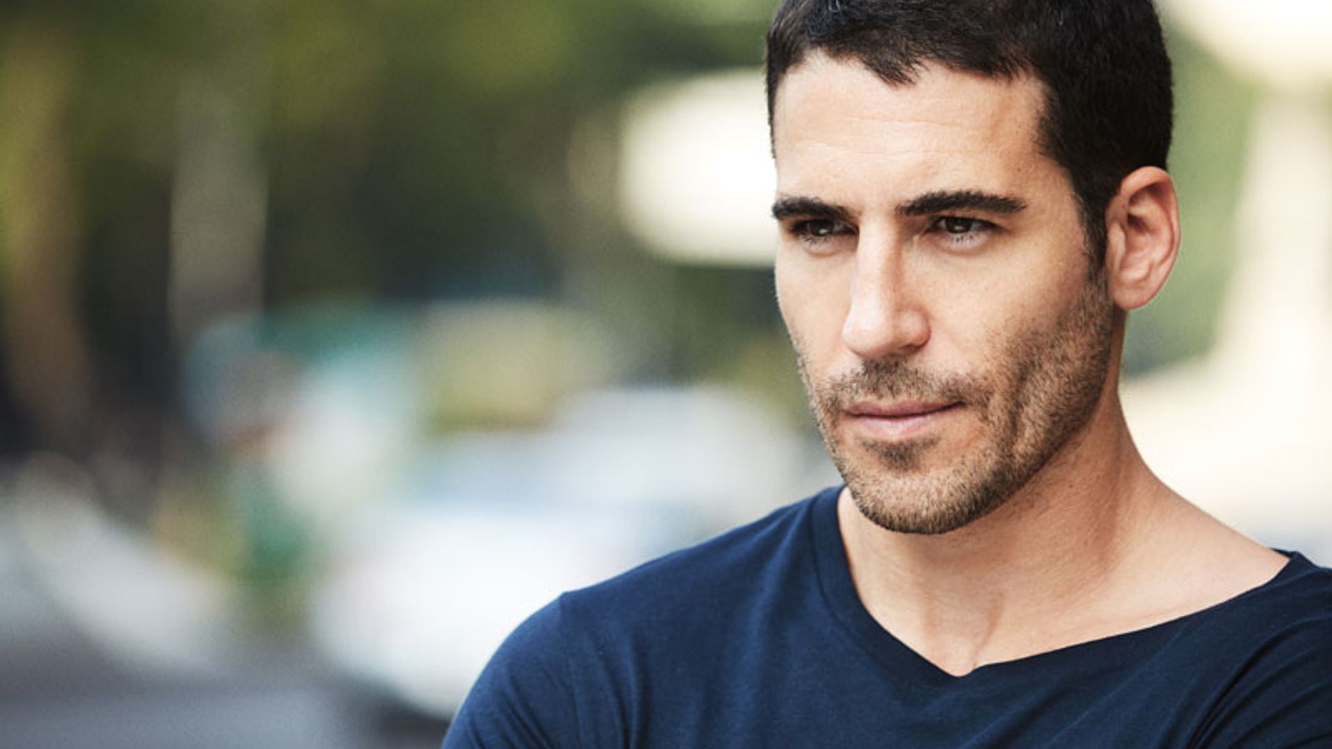 Miguel Ángel Silvestre y su misteriosa foto... ¿está enamorado?