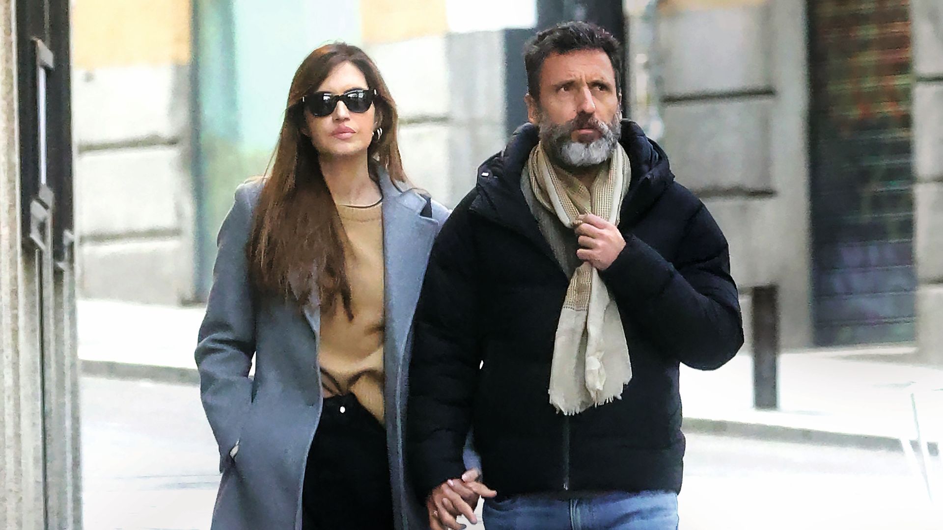 FOTOS EXCLUSIVAS. Sara Carbonero, un mes después del alta: las imágenes que demuestran su mejoría y que está más enamorada que nunca