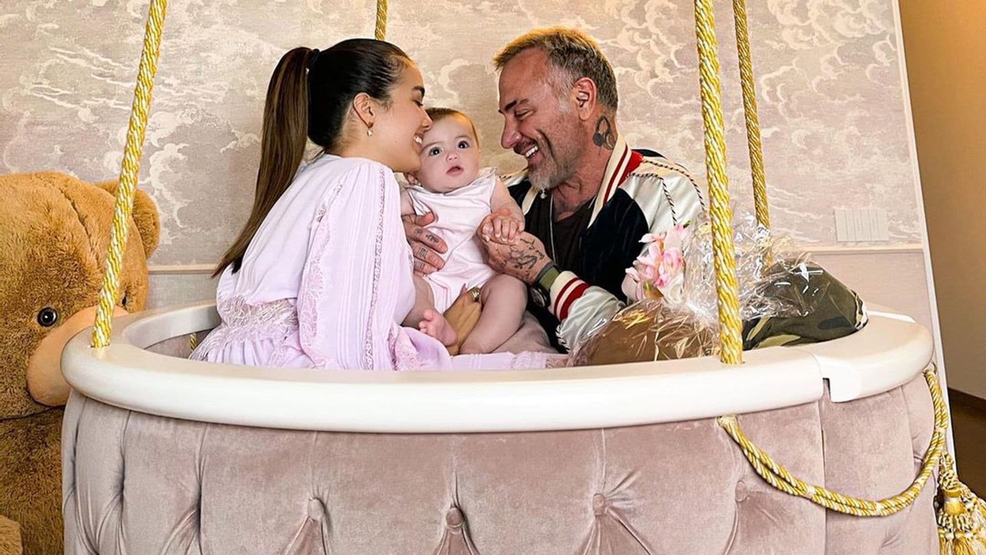 Sharon Fonseca y Gianluca Vacchi celebran el primer cumpleaños de su hija con fotos inéditas de su nacimiento
