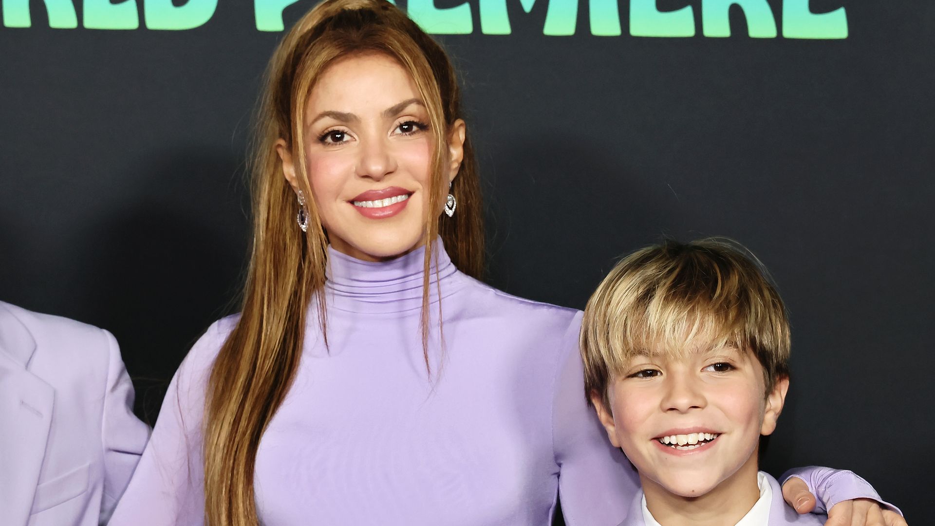 Shakira con sus hijos Milan y Sasha en la premier de "Zootopia 2".