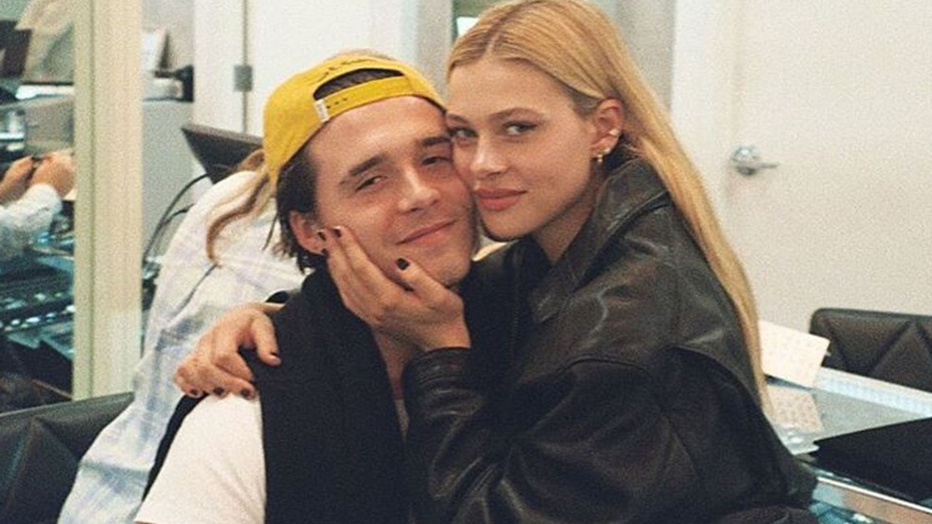 Nicola Peltz, una sirena frente al objetivo acuático de Brooklyn Beckham
