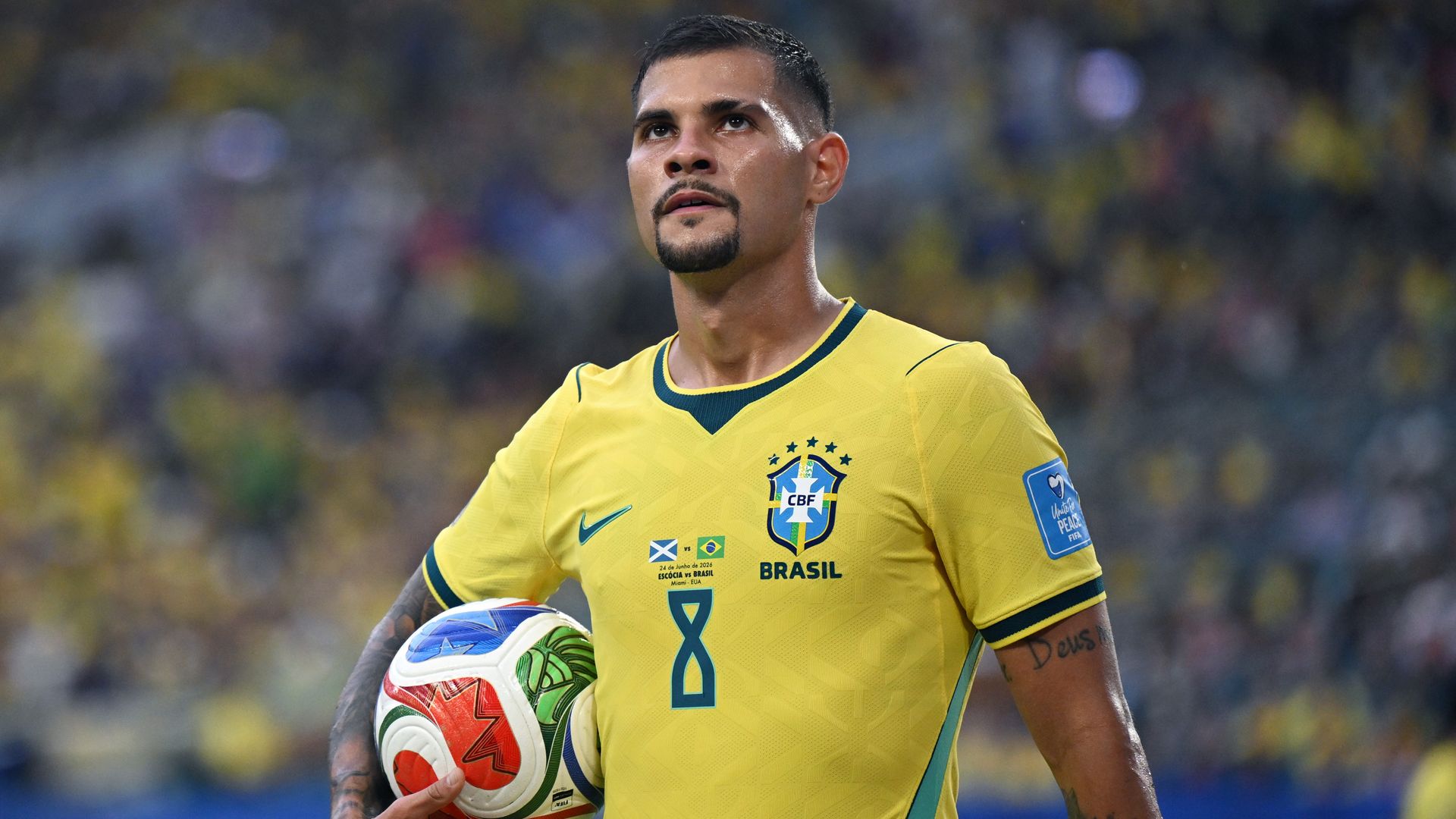 Bruno Guimarães durante el partido del Mundial 2026 entre Escocia y Brasil, disputado en el Miami Stadium, el 24 de junio de 2026, en Miami Gardens, Florida