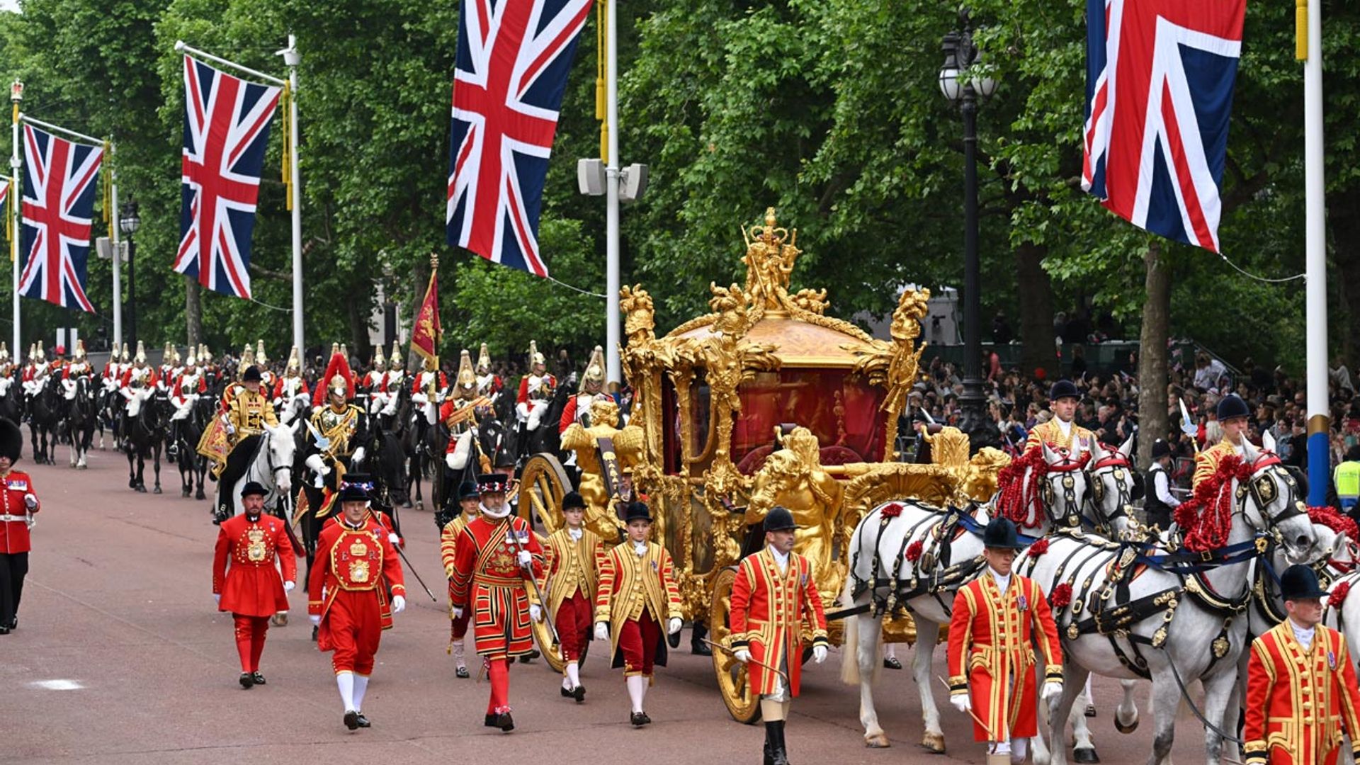 Así serán los tres días de coronación de Carlos III: sacará la carroza de oro y la incógnita de los Sussex