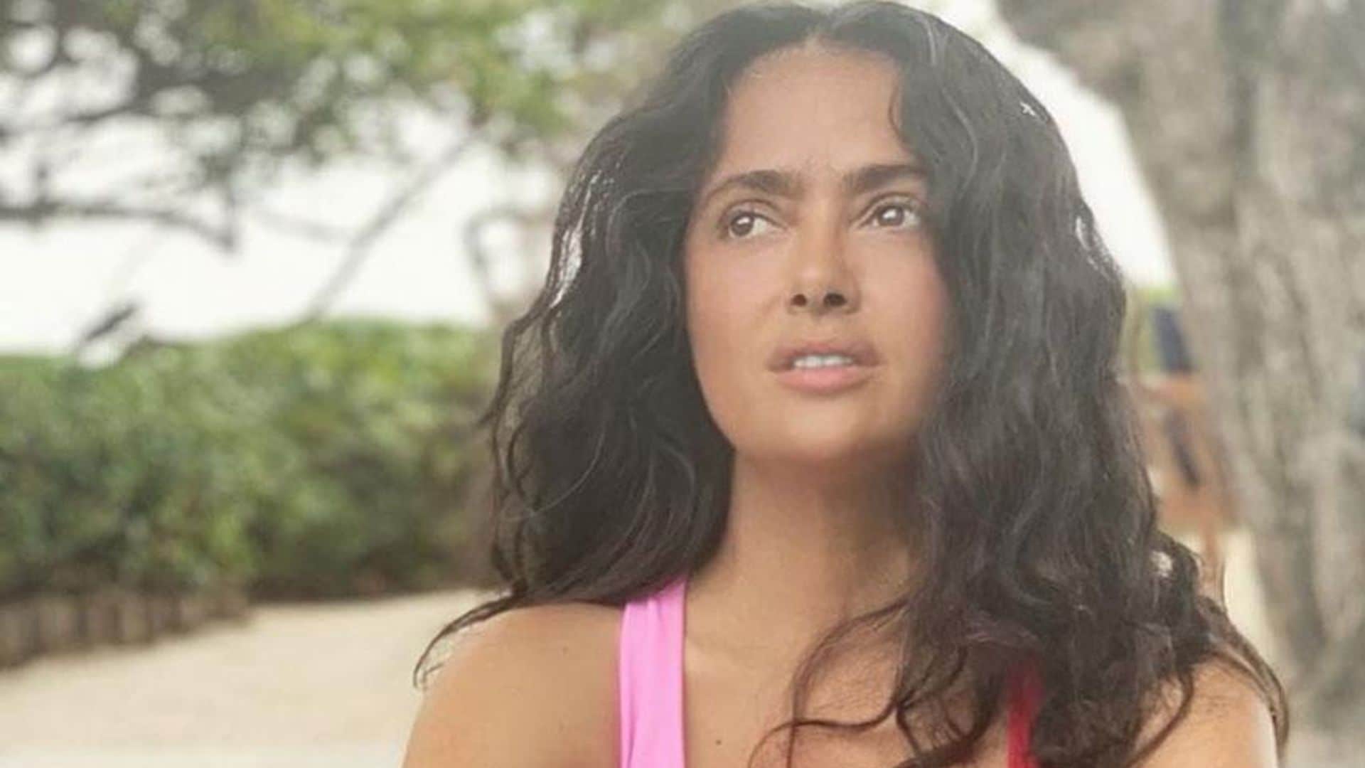 Salma Hayek enfrenta las críticas de su foto sin maquillaje, ¡tienes que ver su respuesta!