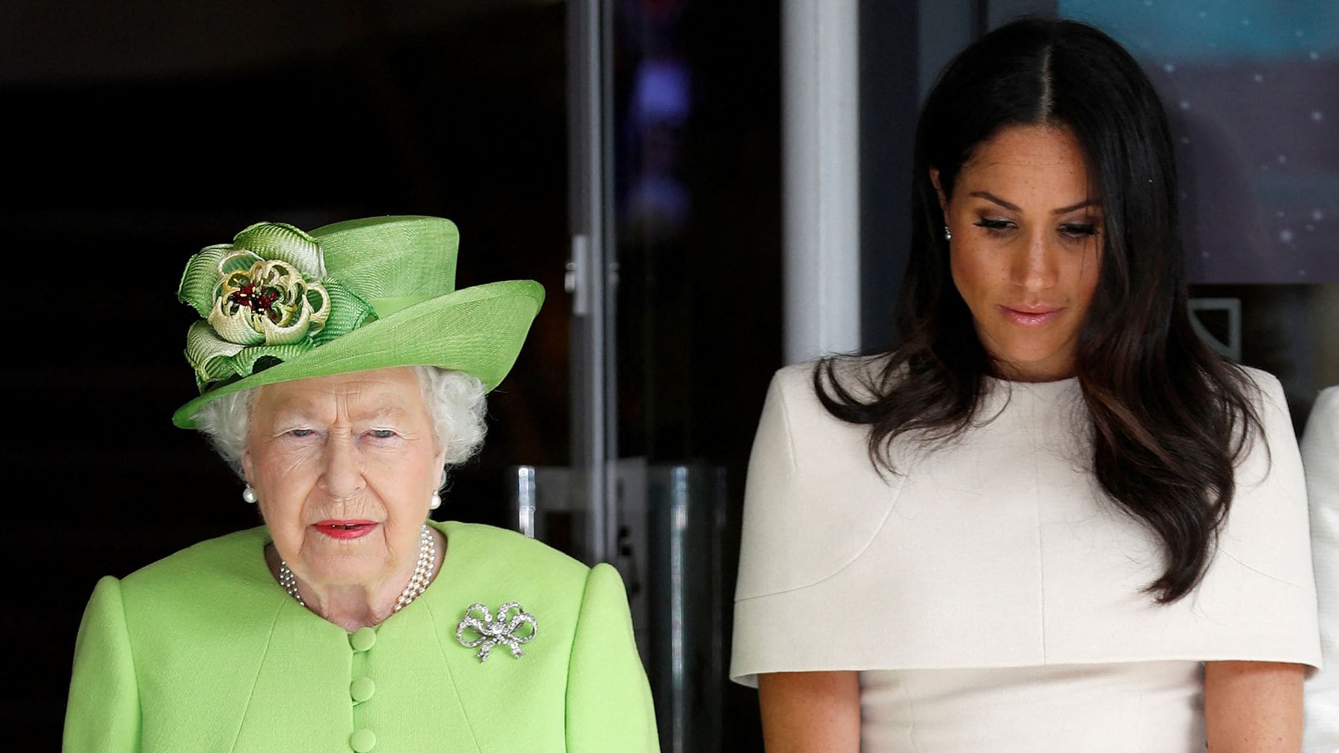 Sale a la luz el motivo por el que Isabel II tuvo que intervenir antes de la boda del príncipe Harry y Meghan Markle 