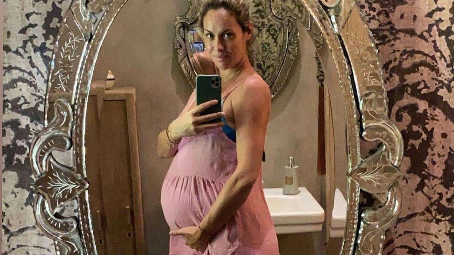 '¡Nuestra familia está completa!': Priscila de Gustín da la bienvenida a su tercera hija