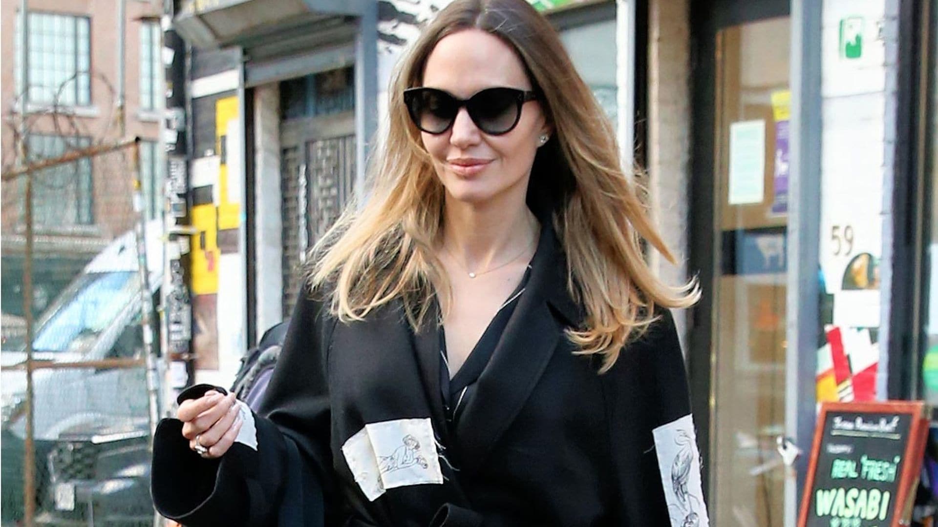 Así es el atelier de Angelina Jolie, un original estudio lleno de historia y grafitis en Manhattan
