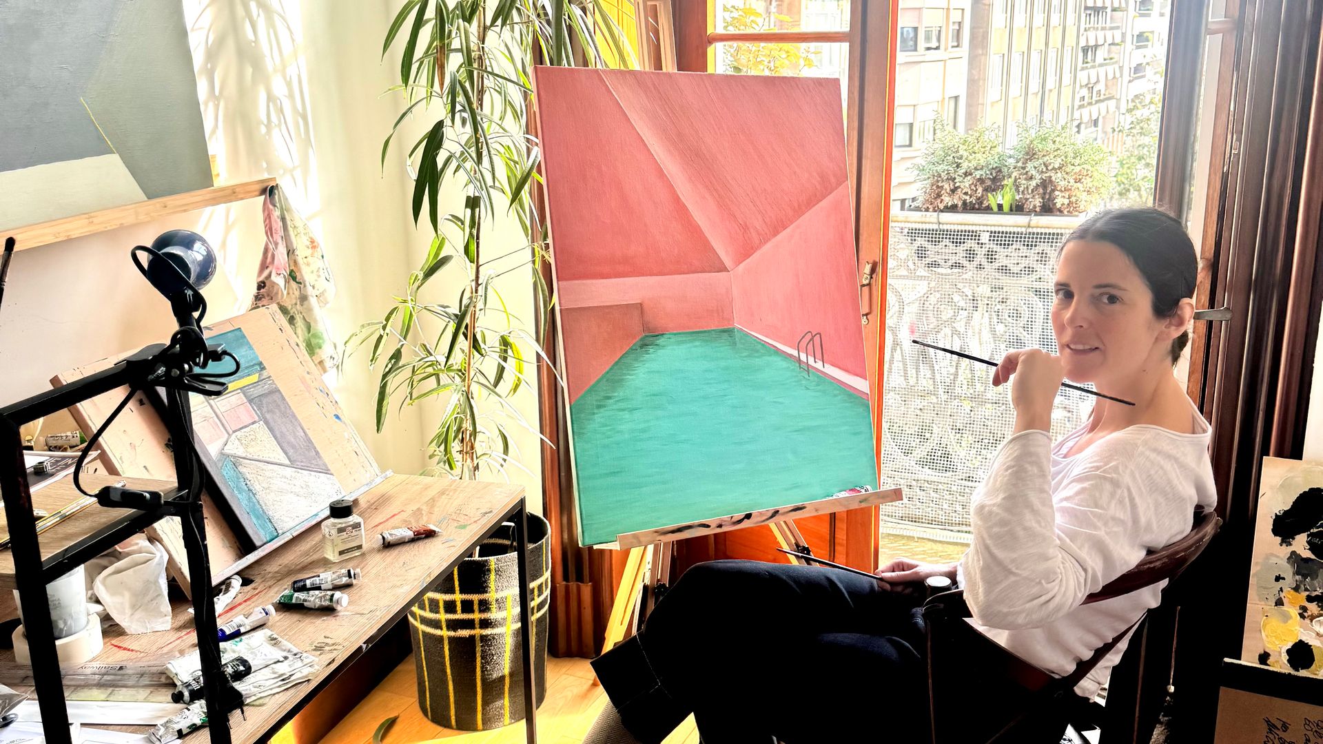 María Vallhonrat, la farmacéutica que convierte paisajes urbanos en cuadros