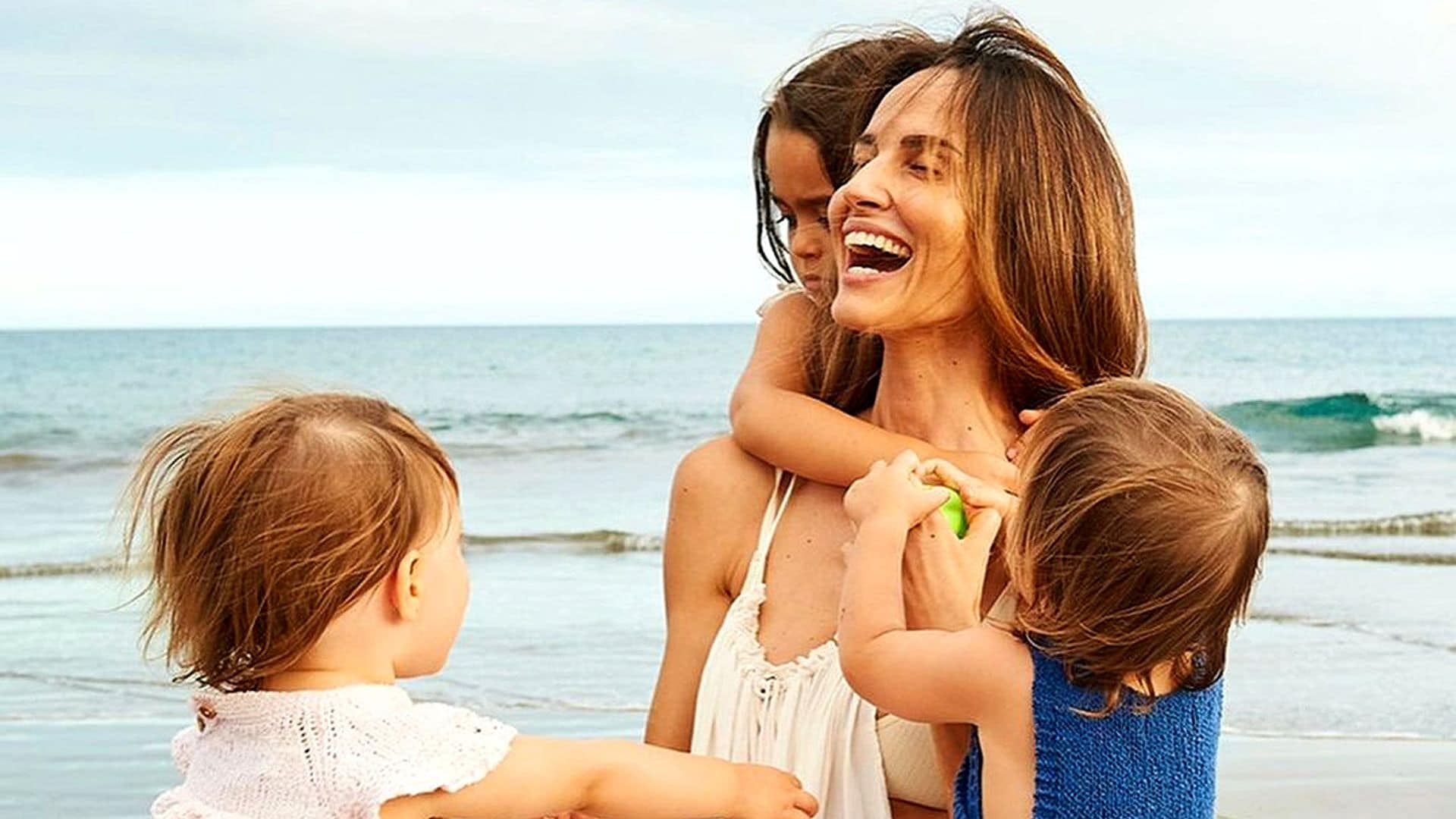 Así se organiza Ariadne Artiles para vivir con sus tres hijas entre Gran Canaria y Madrid