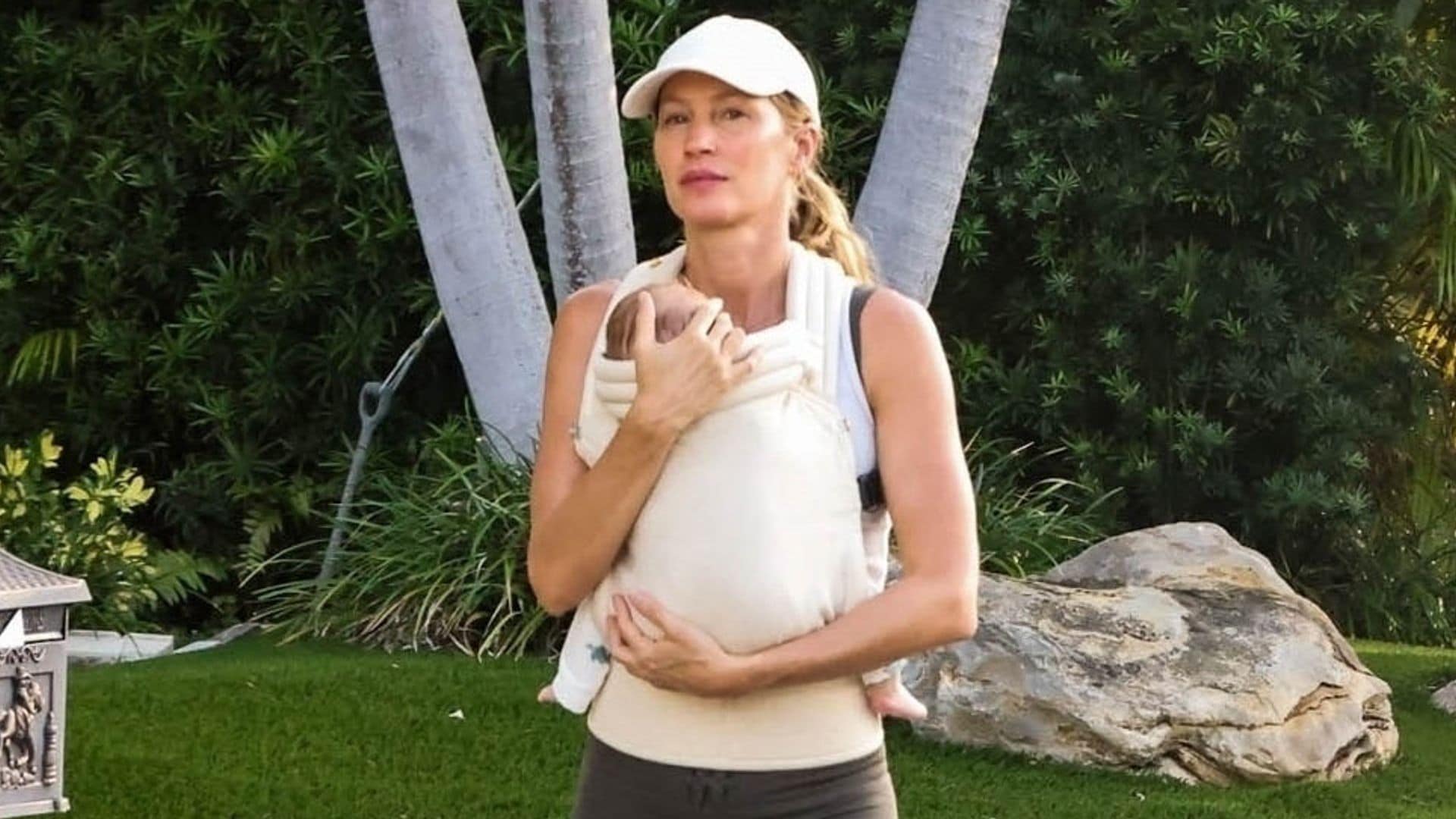 Después de celebrar el Día de la Madre Gisele Bündchen fue vista dando un paseo con su bebé.