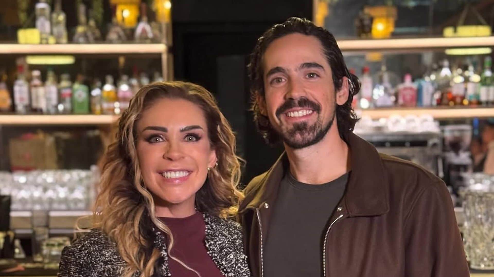 Rocío Sánchez Azuara y su hijo José Luis.