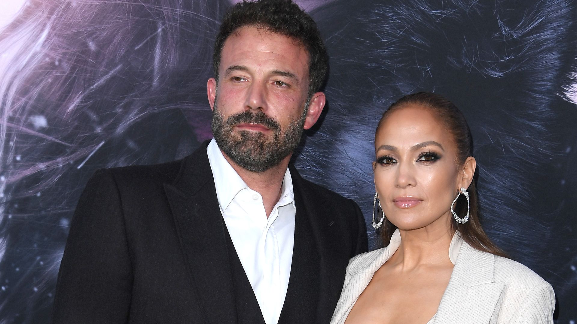 Ben Affleck es acompañado por los hijos de Jennifer Lopez en su más reciente estreno