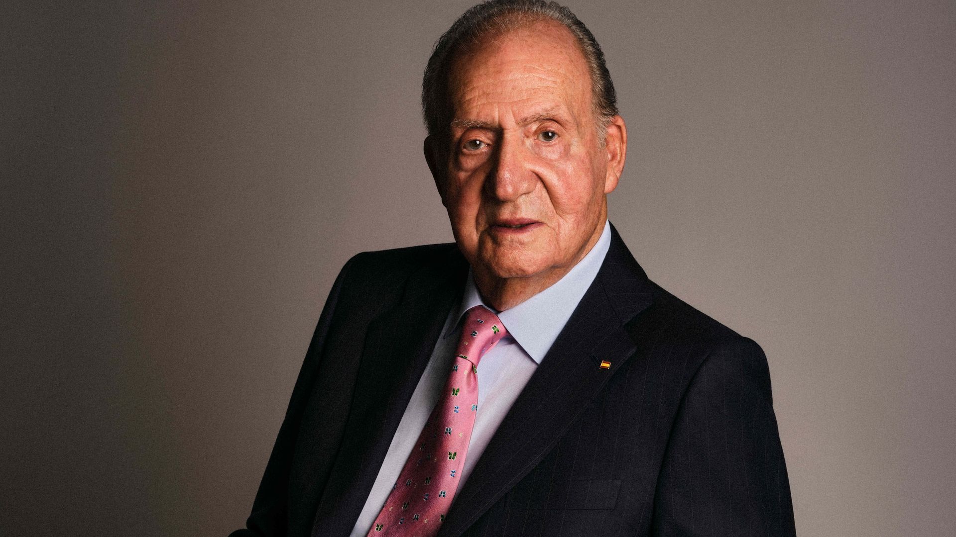 EXCLUSIVA. La verdadera historia de las memorias del Rey contada por Laurence Debray: "Lo escribió con la intención de reconciliarse con su pasado, con su familia, con su país"