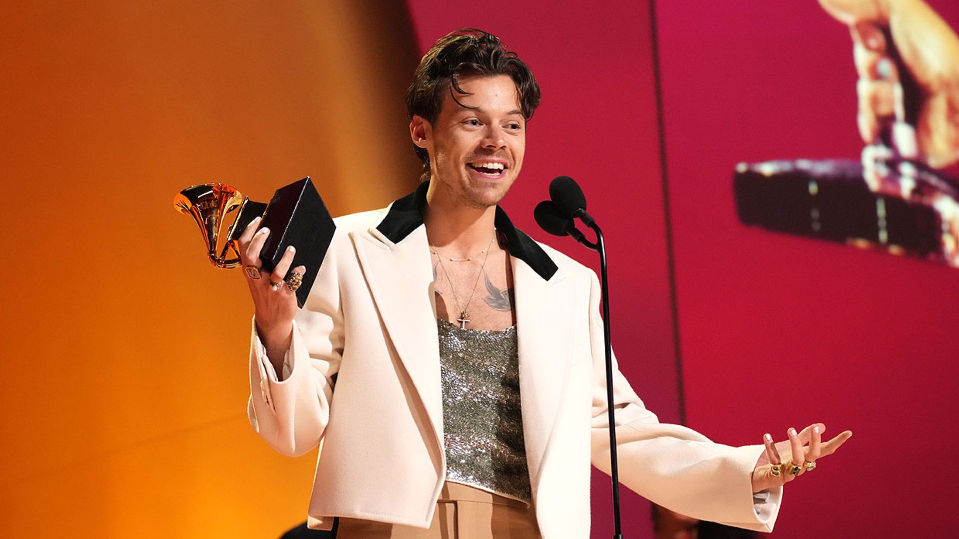 Las claves del éxito de Harry Styles, una superestrella siempre dispuesta a sorprender
