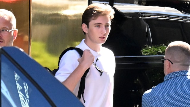 Barron dirigiéndose a la universidad a inicios de septiembre