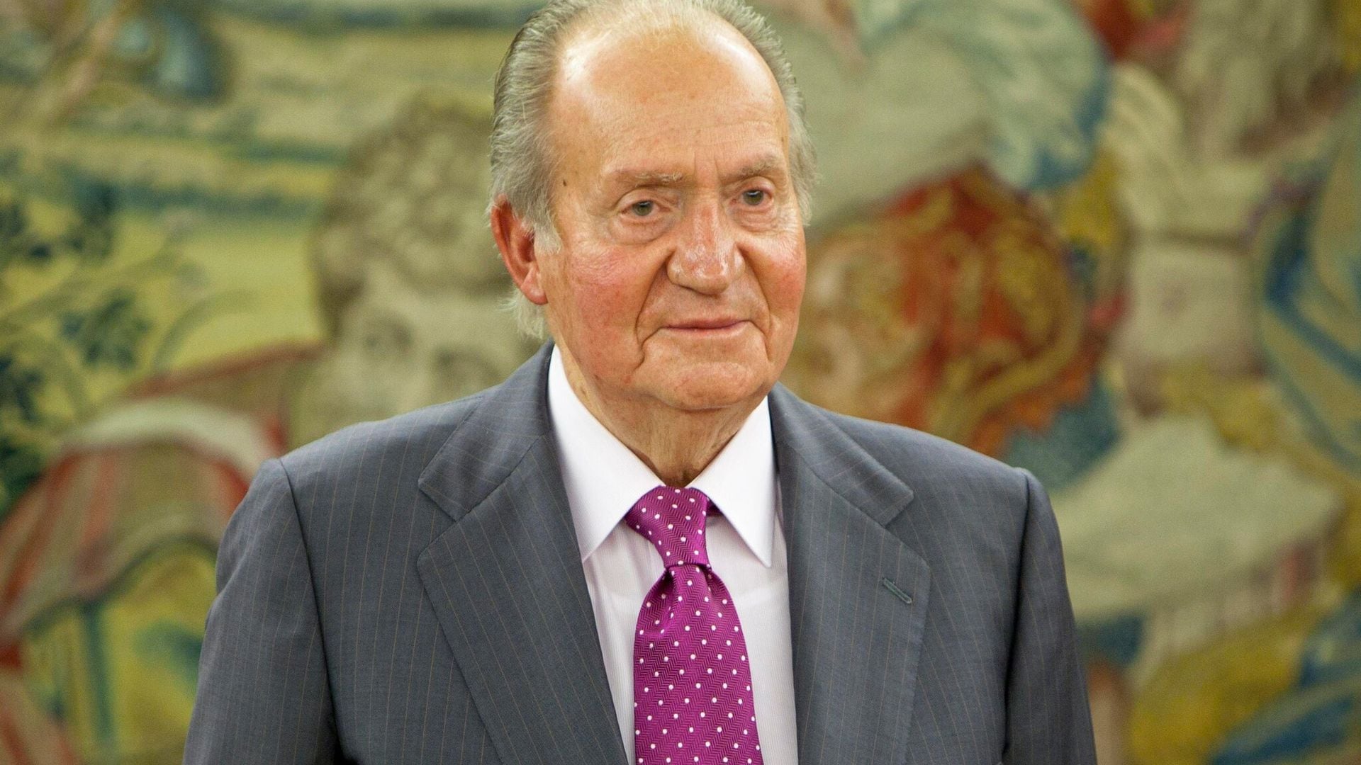 Laurence Debray, la confidente de Don Juan Carlos nos desvela nuevos detalles sobre la vida del rey en Abu Dabi: ‘Está descubriendo por primera vez el lujo de tener una vida privada. Y le ha cogido el gusto’
